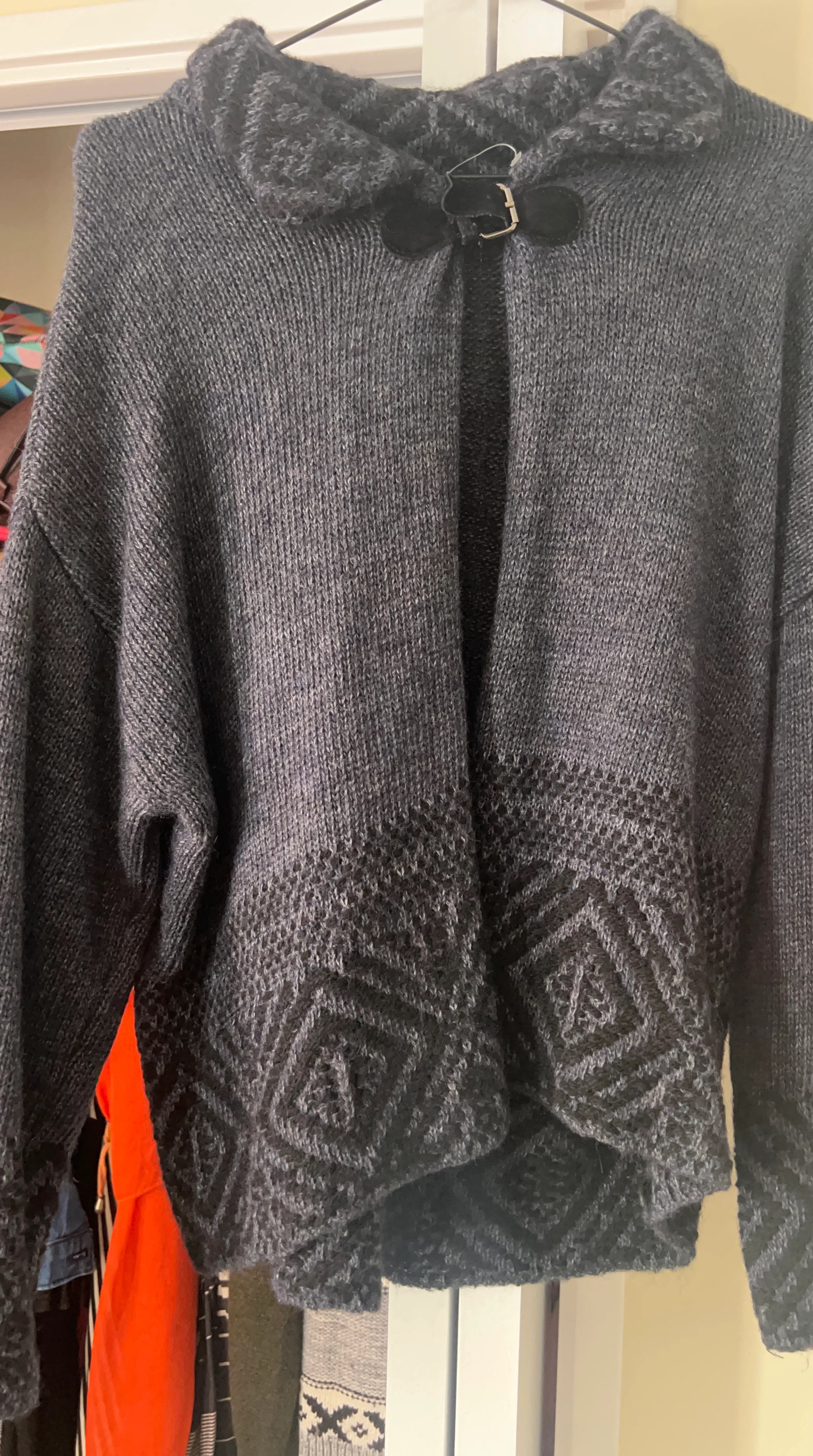 Grey bluish Patterned Knit Cardigan