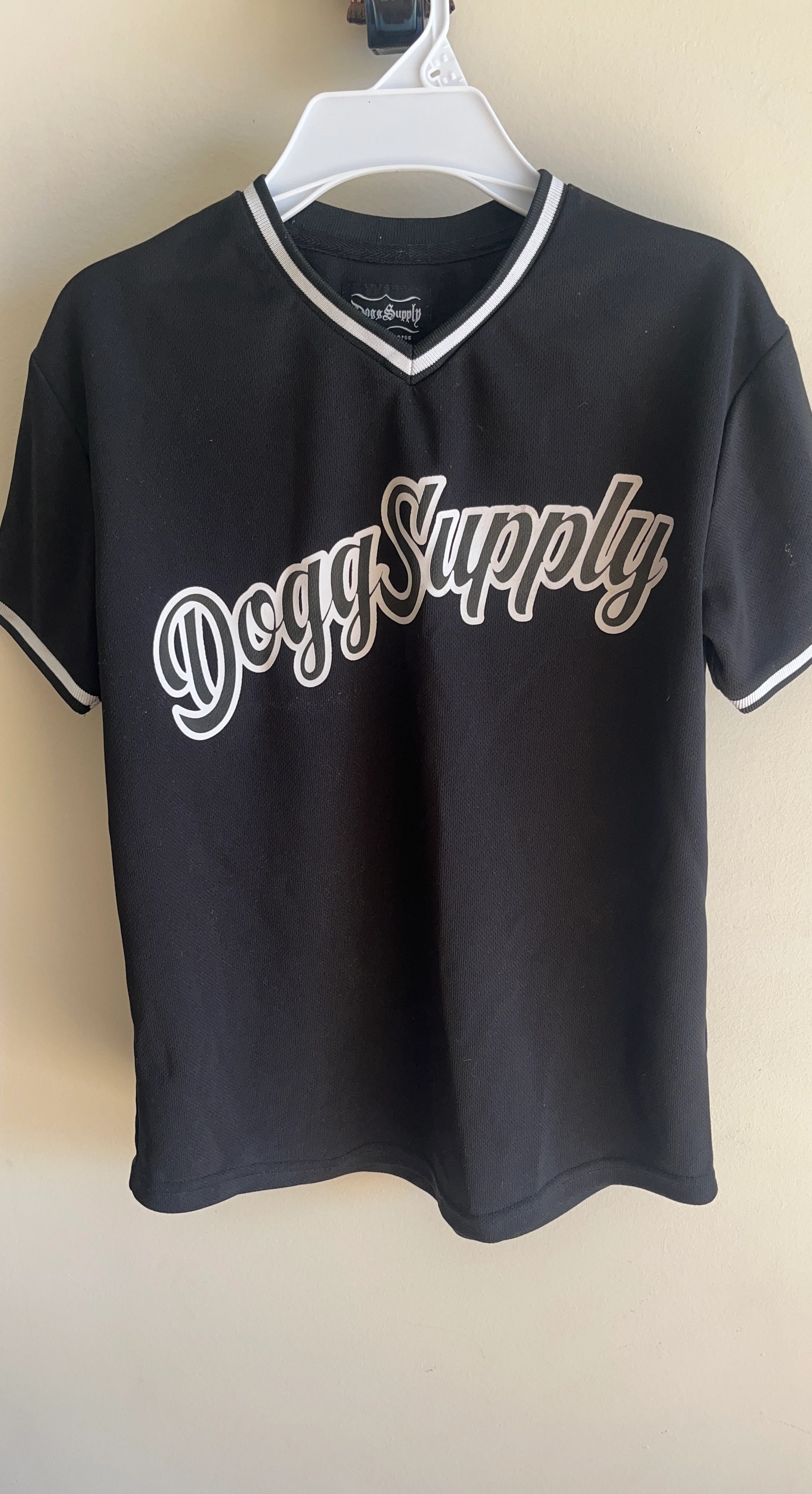 Dogg Supply black t-shirt