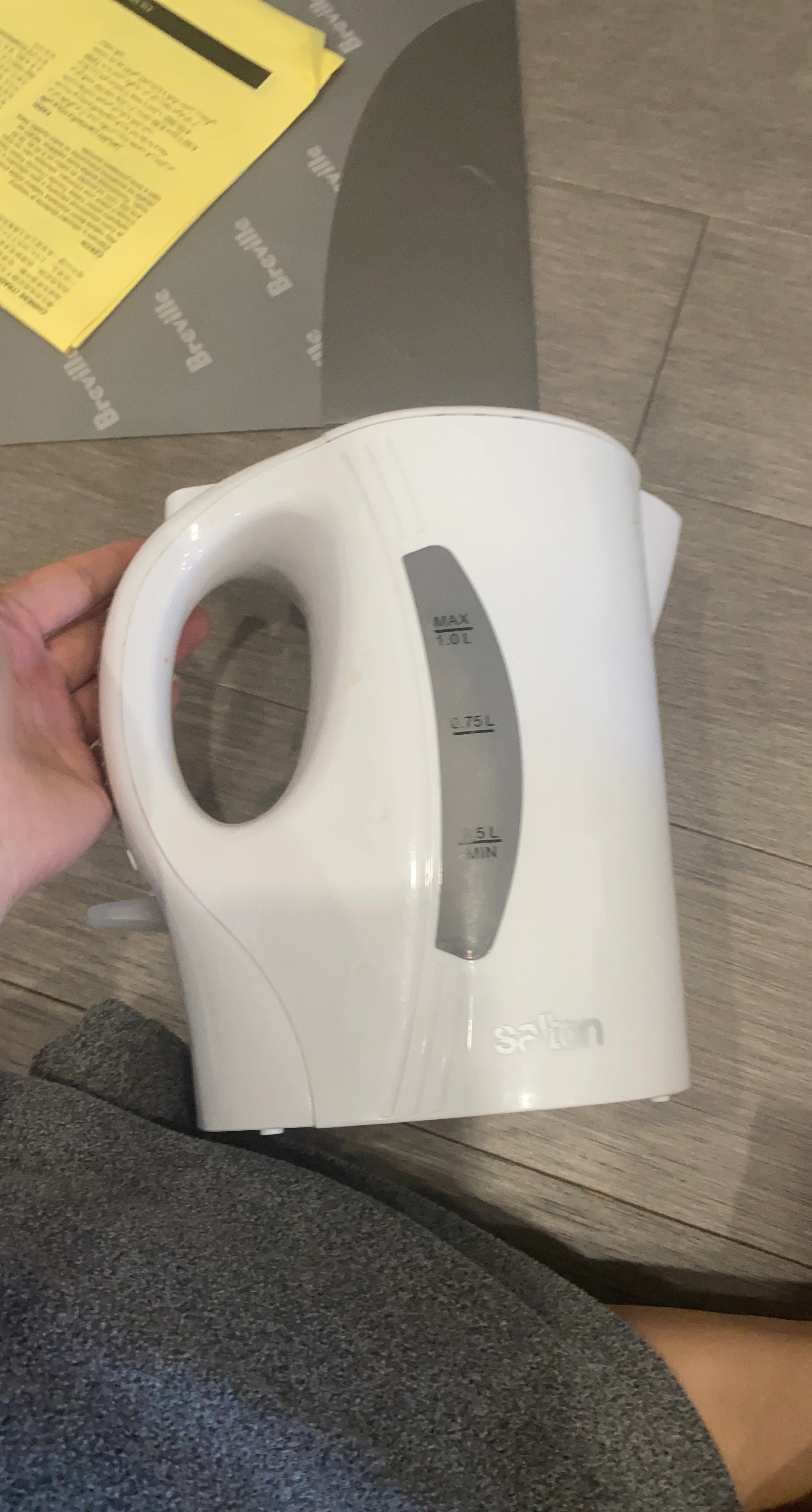 Salton 1.0L Electric Kettle