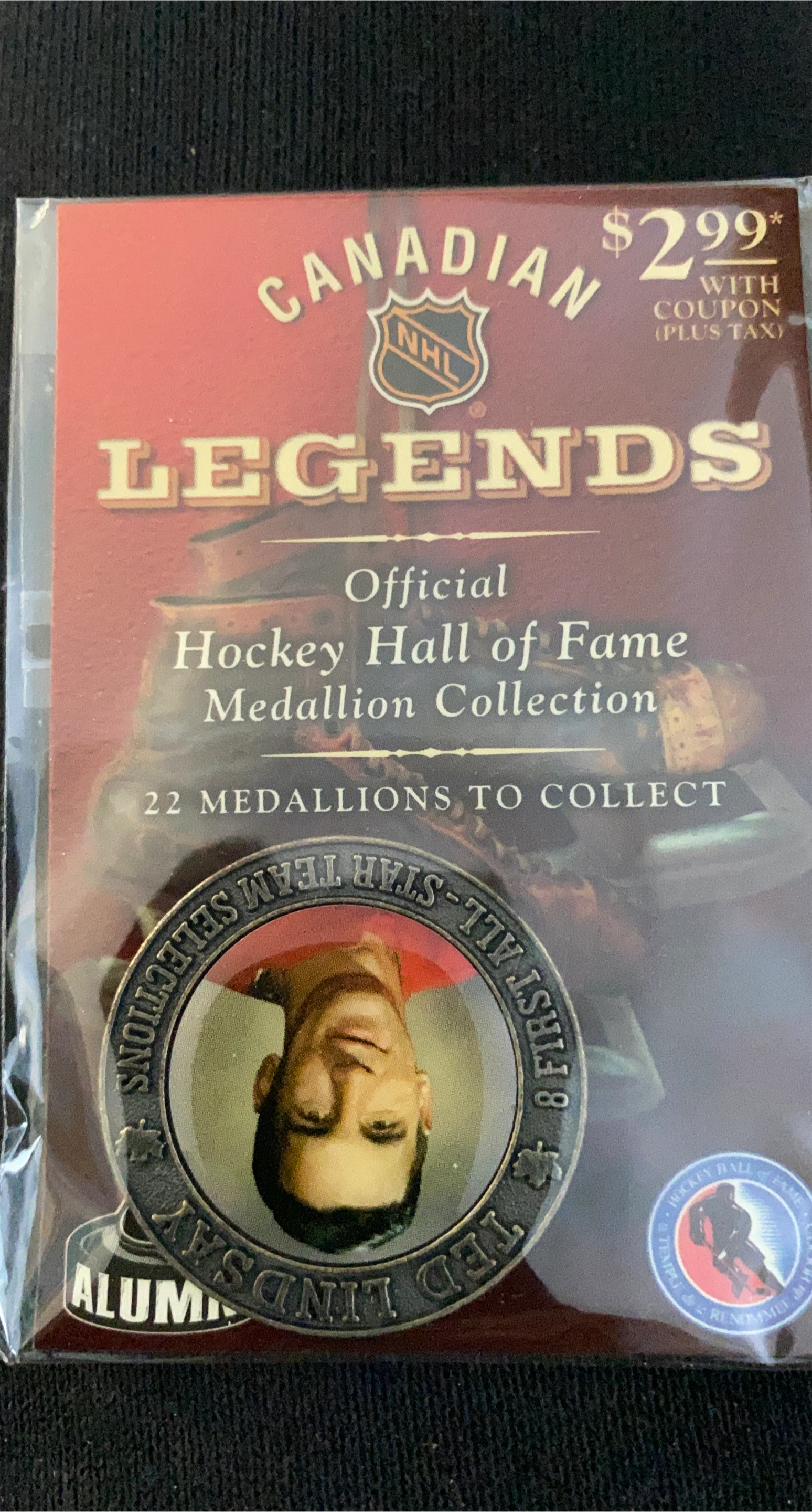 NHL Canadian Legends Ted Lindsay Medallion