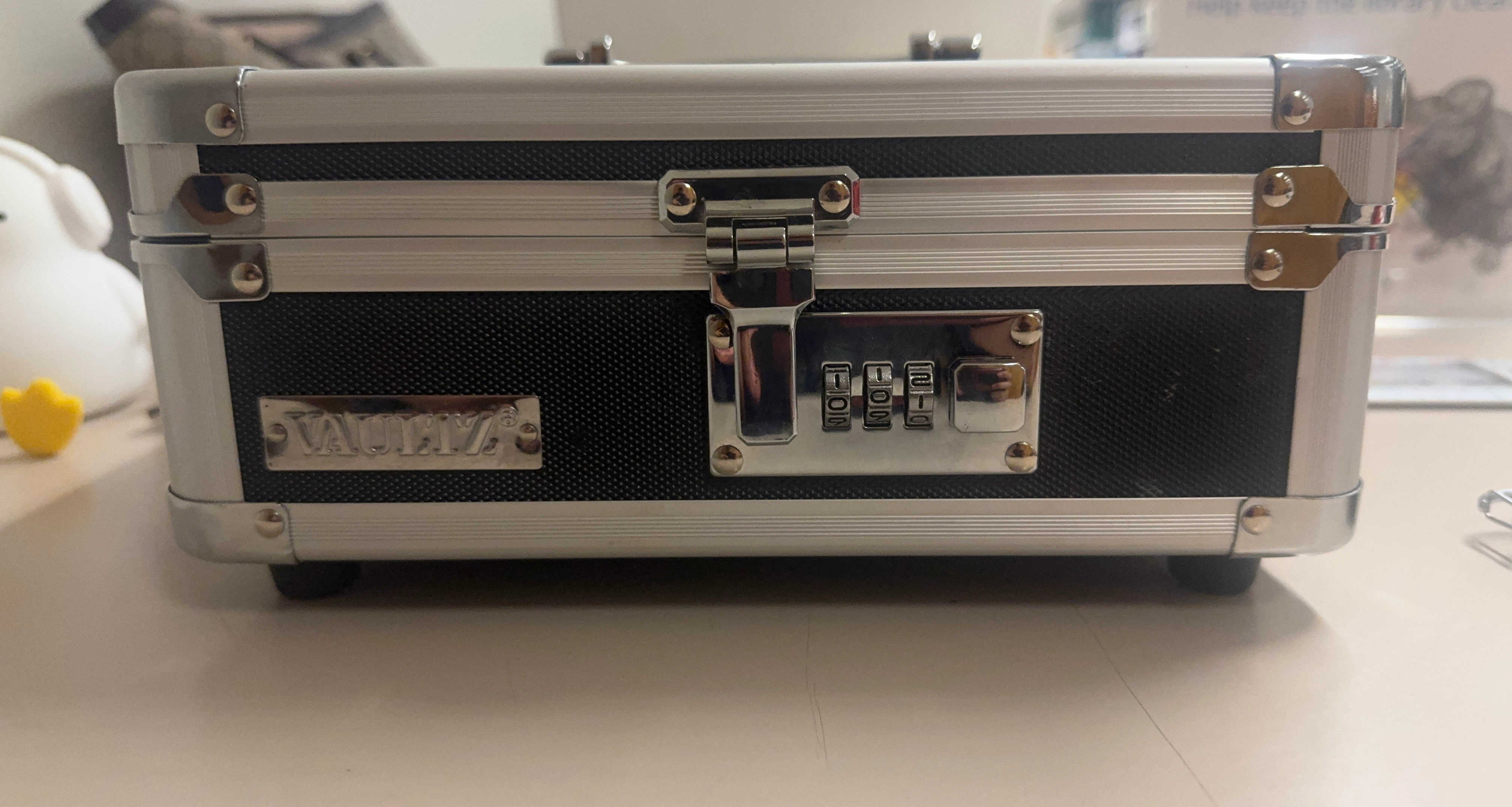 Vaultz Locking Security Cash Box Case