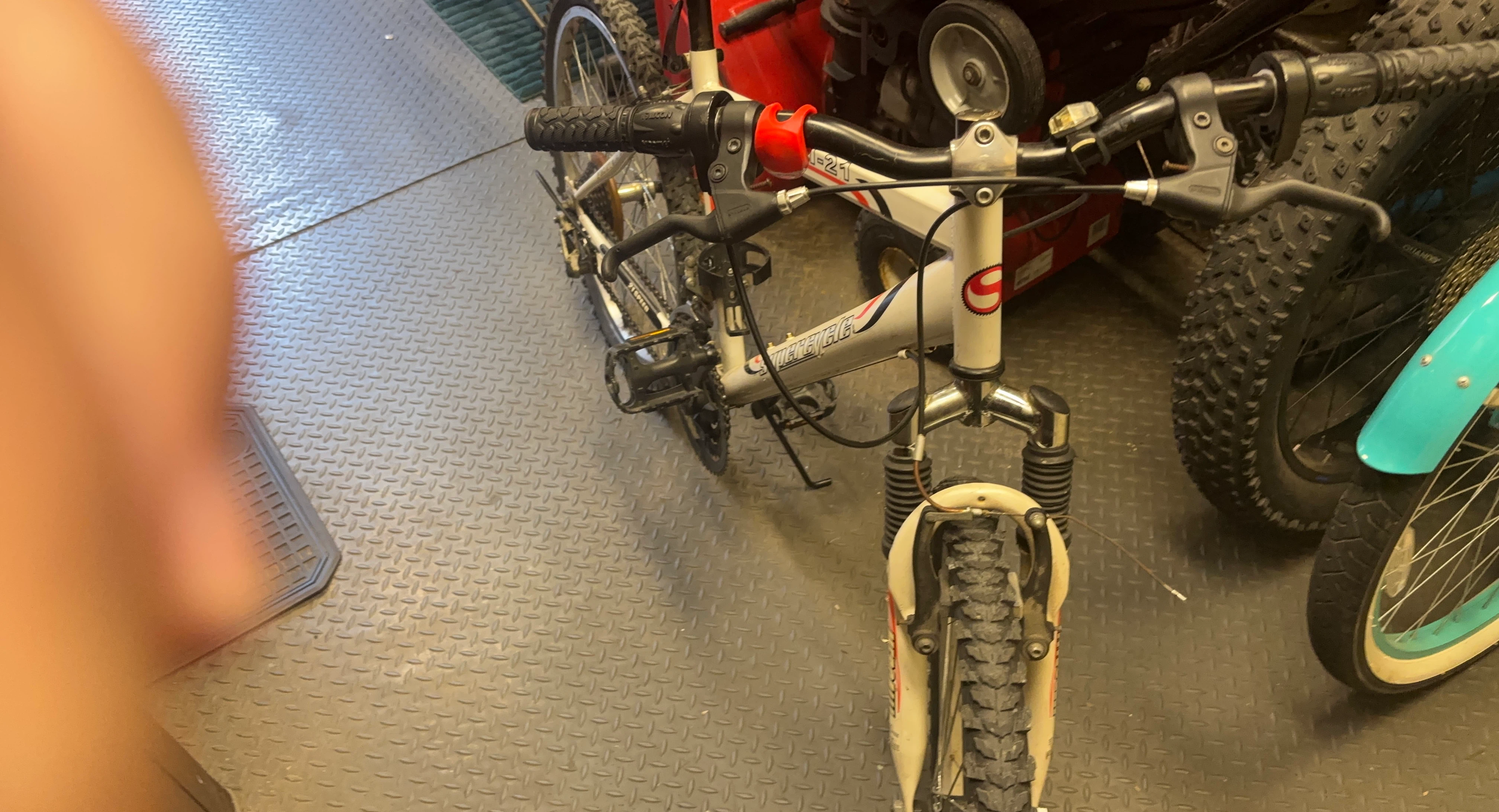 Supercycle 21-Speed Mountain Bike