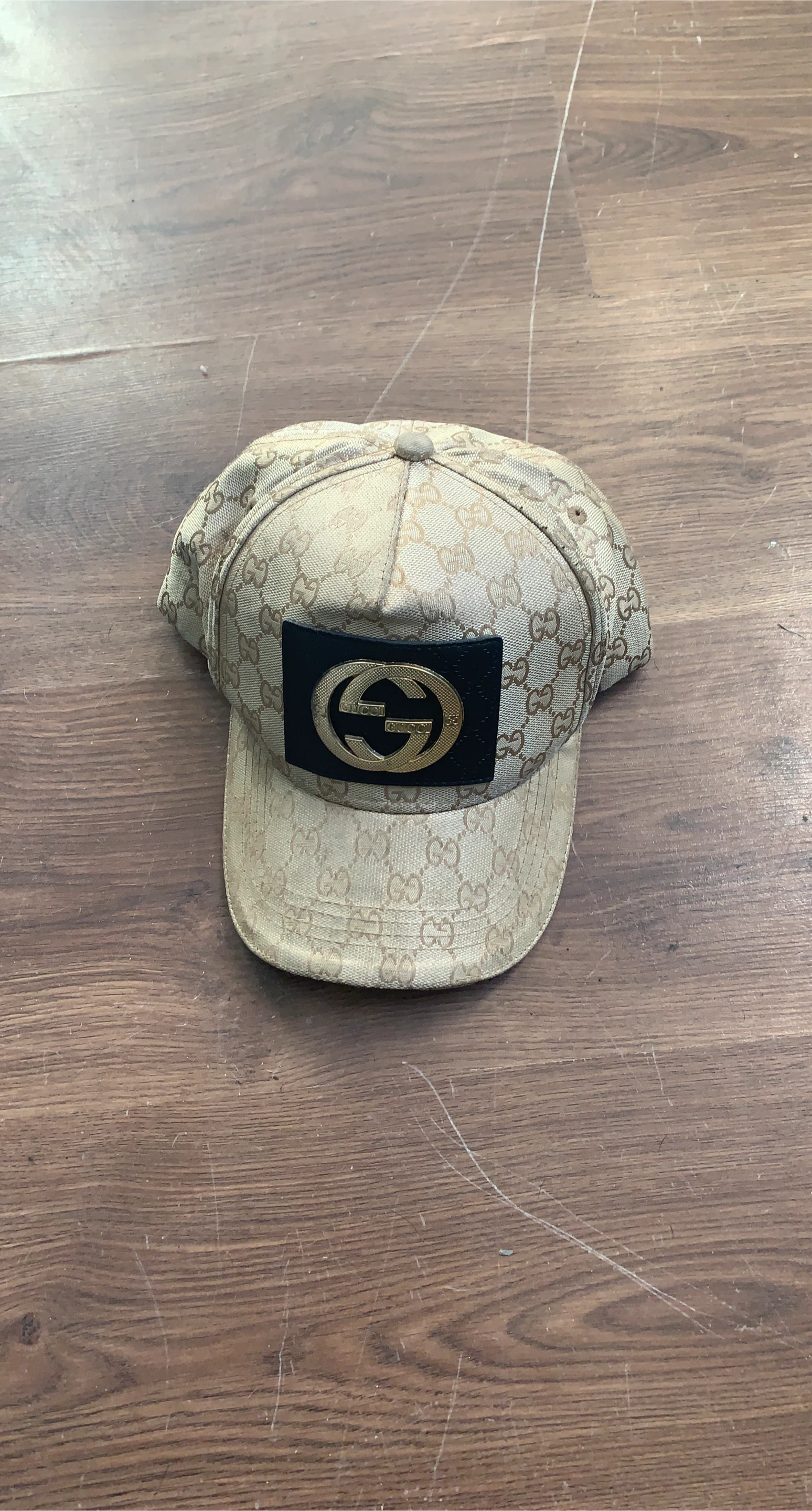 Gucci GG Supreme Baseball Cap