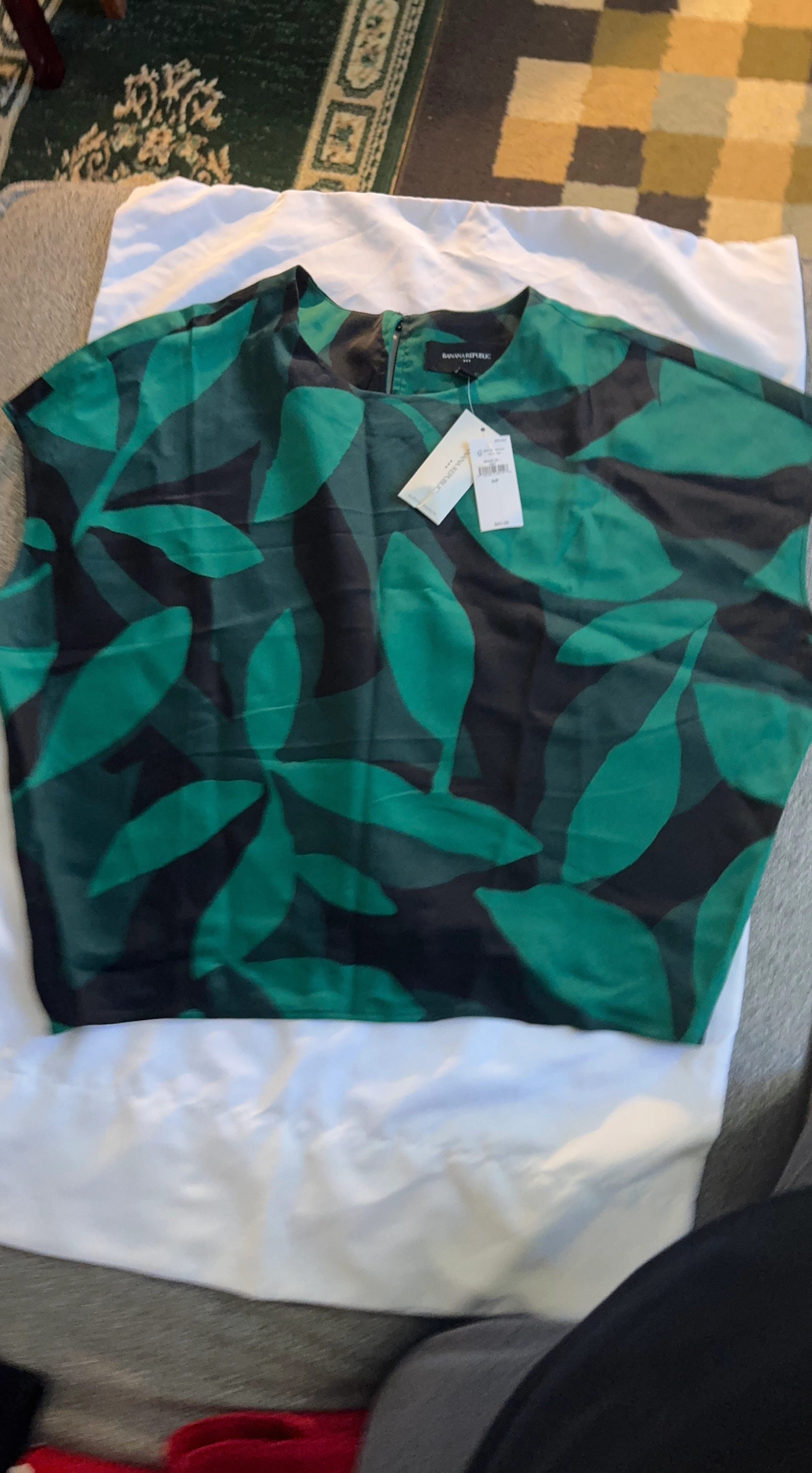 Banana Republic Green Leaf Print Top