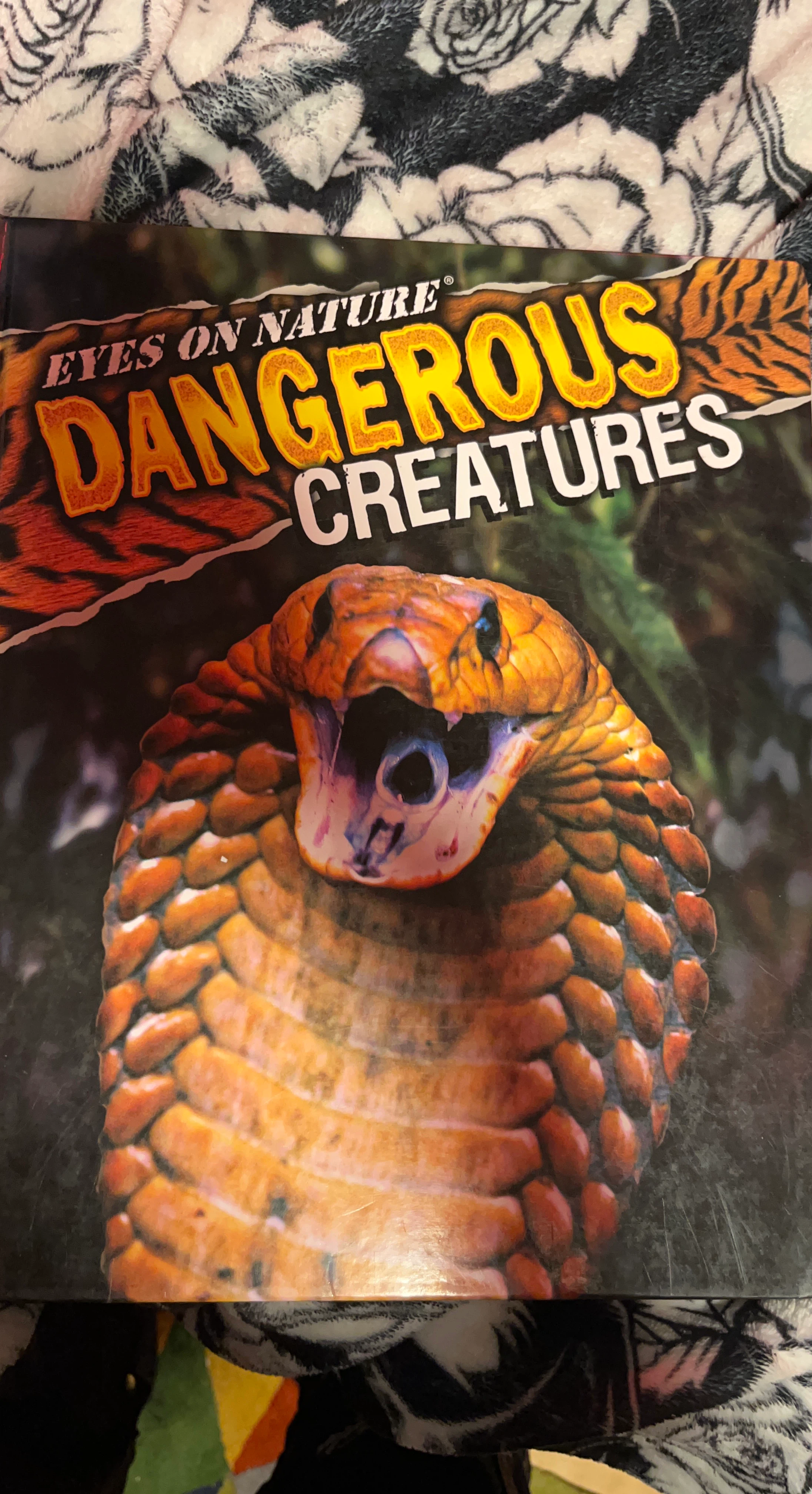 Eyes on Nature: Dangerous Creatures Book