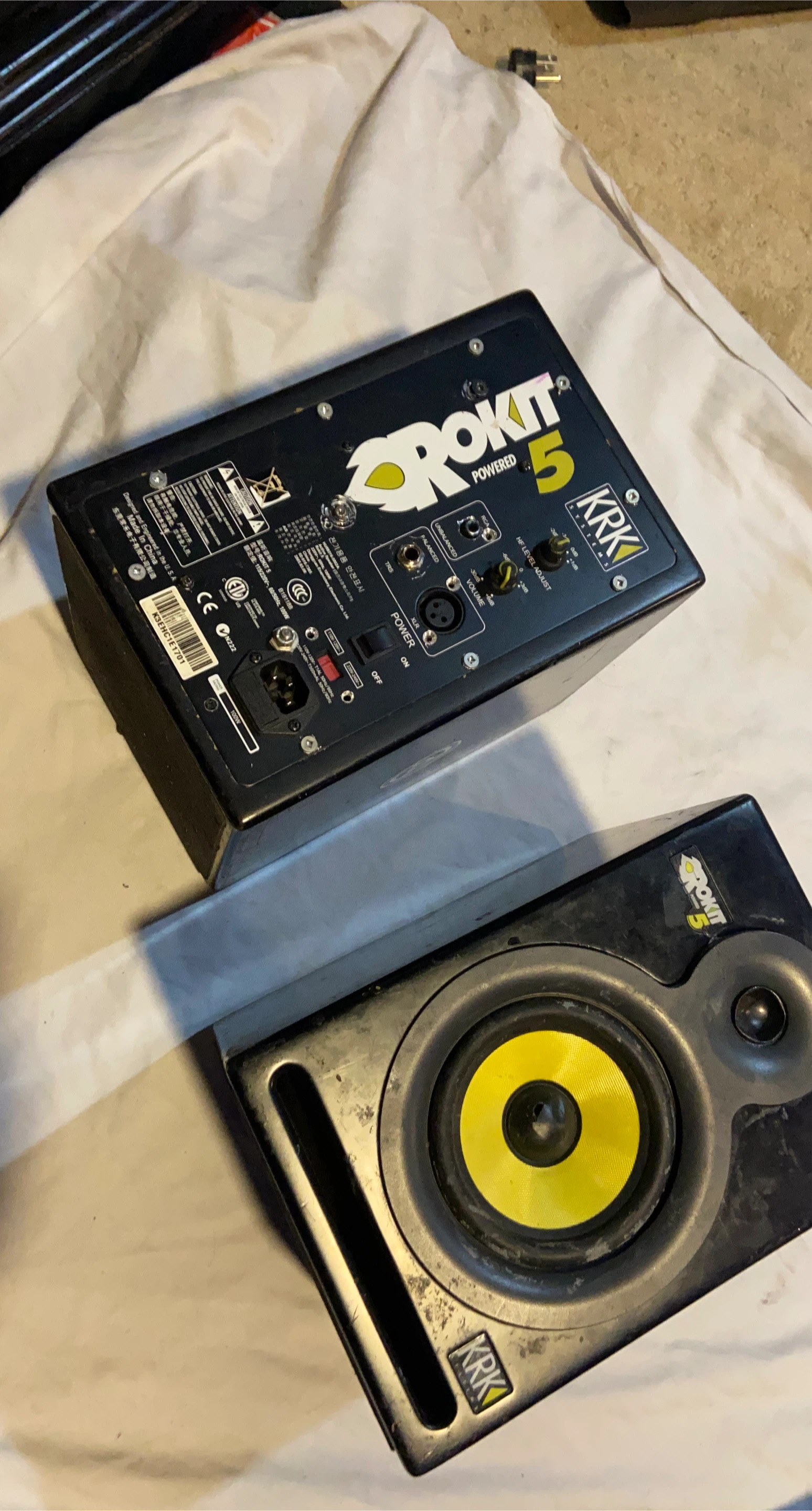 KRK Rokit 5 Powered Studio Monitors (PICK UP ASAP)