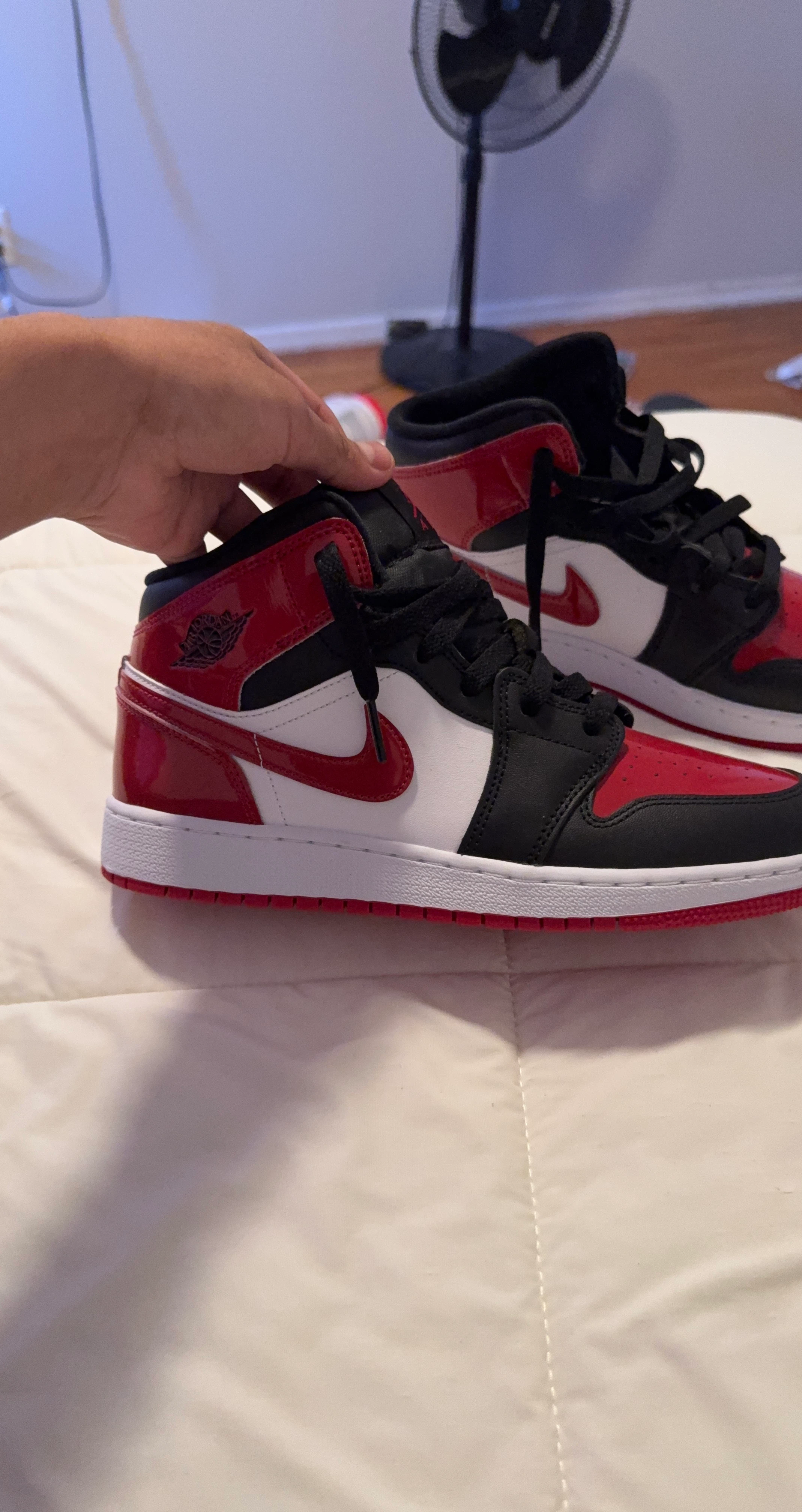 Nike Air Jordan 1 Mid Patent Red Black White