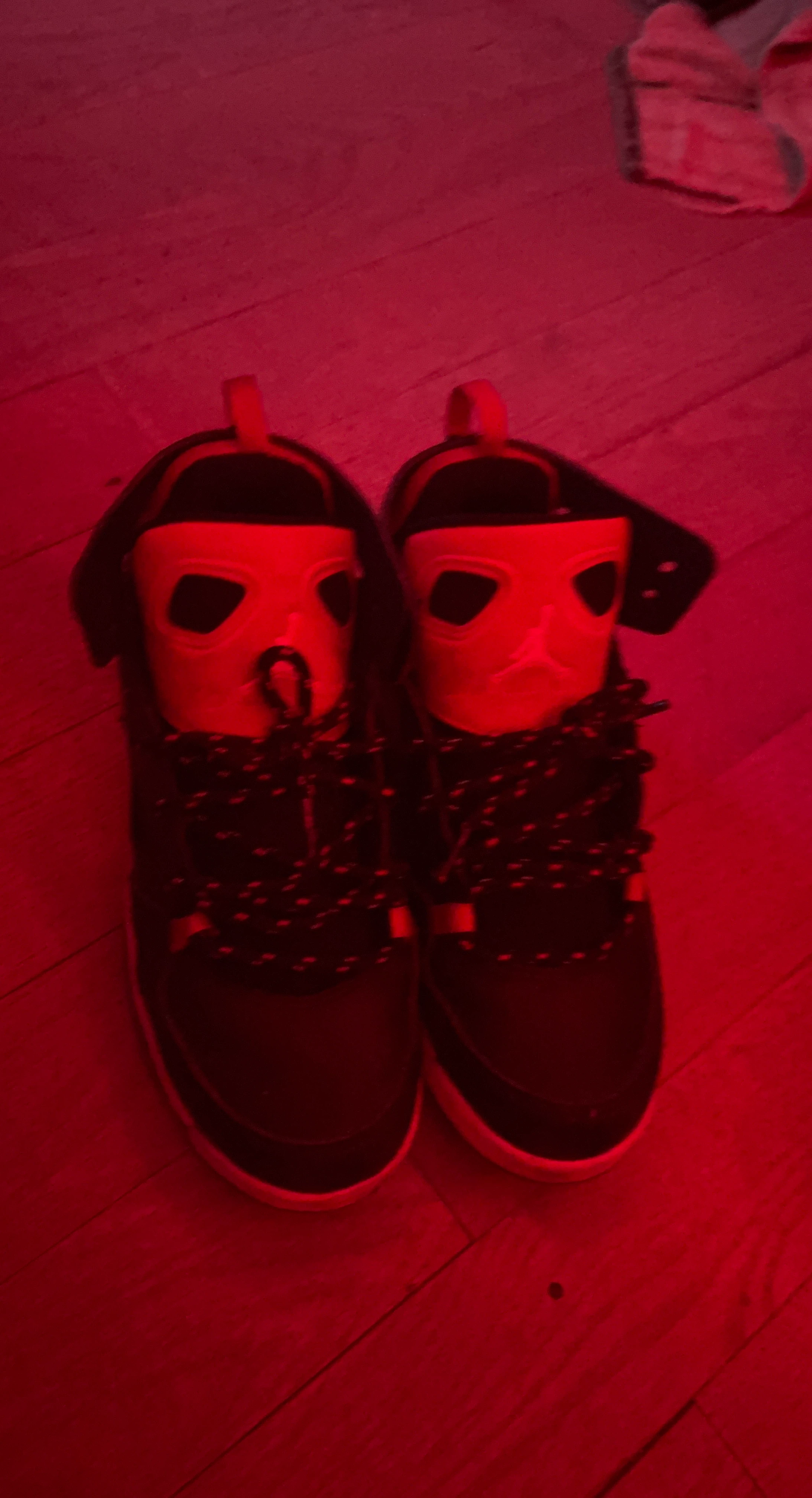 Jordan Sneakers Black and Red