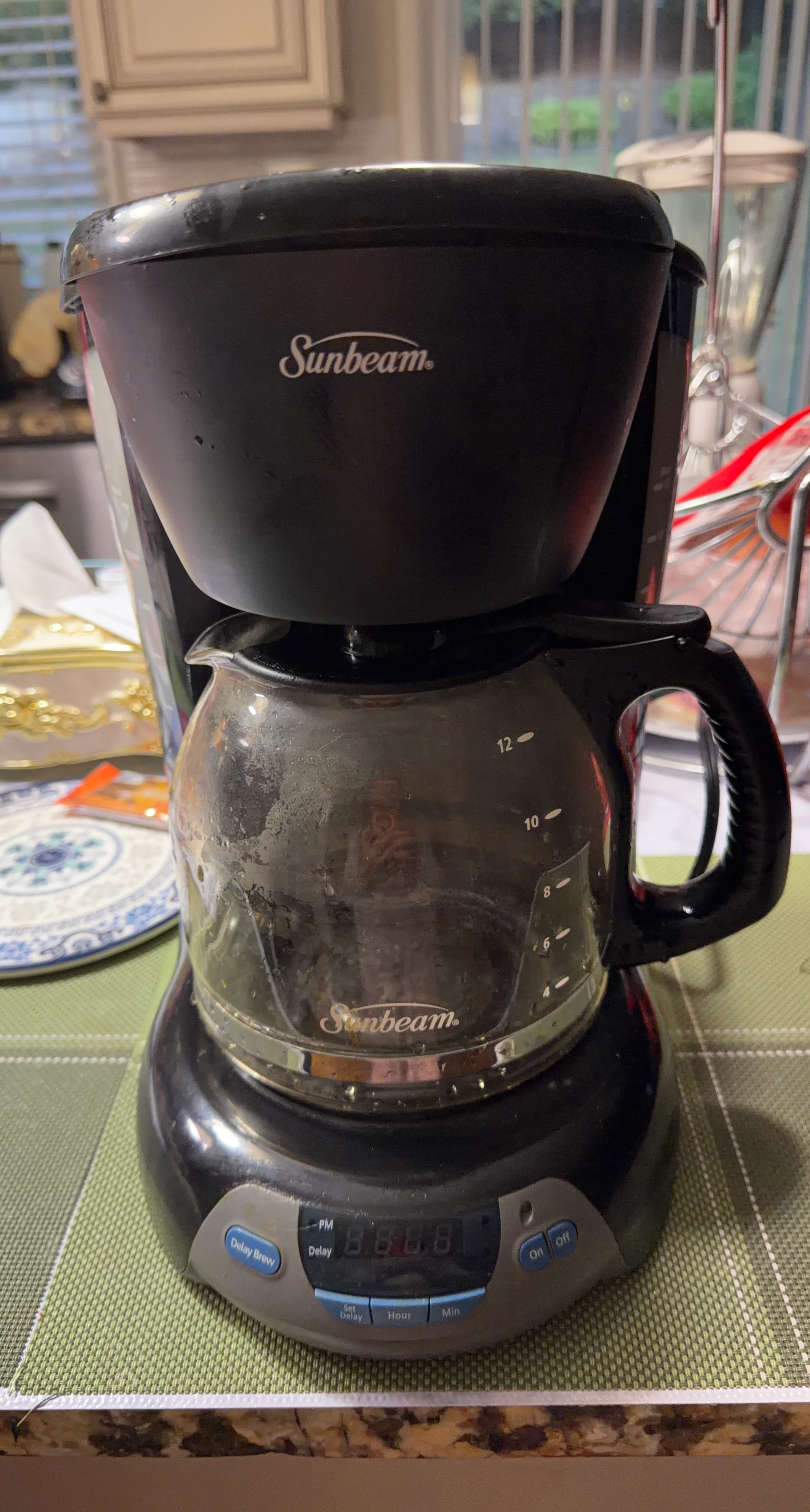 Sunbeam 12-Cup Programmable Coffee Maker - photo 2
