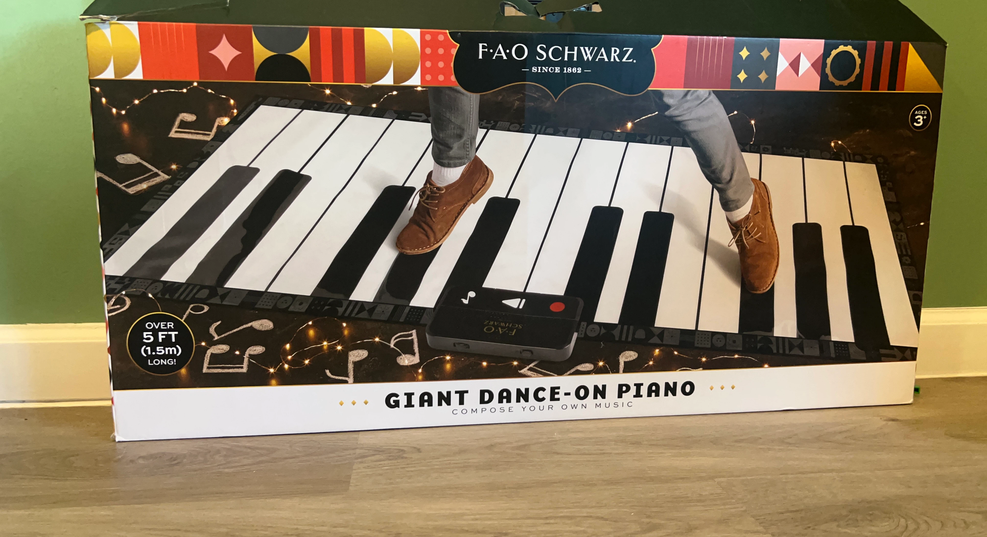 FAO Schwarz Giant Dance-On Piano