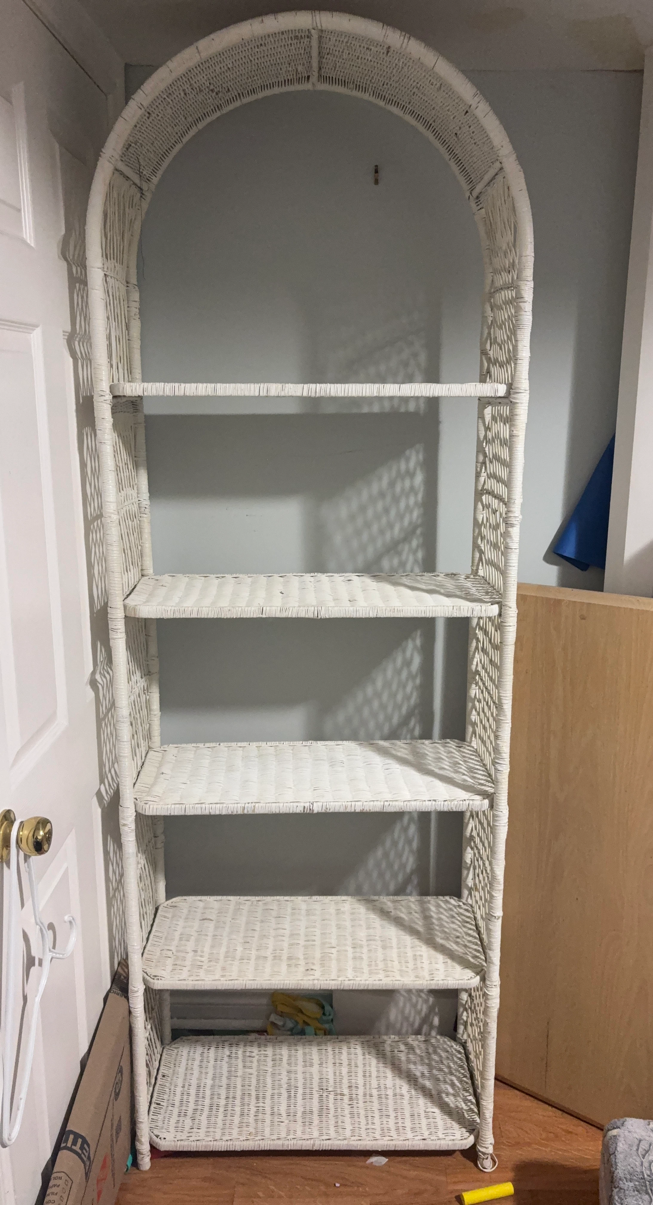 Tall White Wicker 5-Tier Shelf / Bookcase