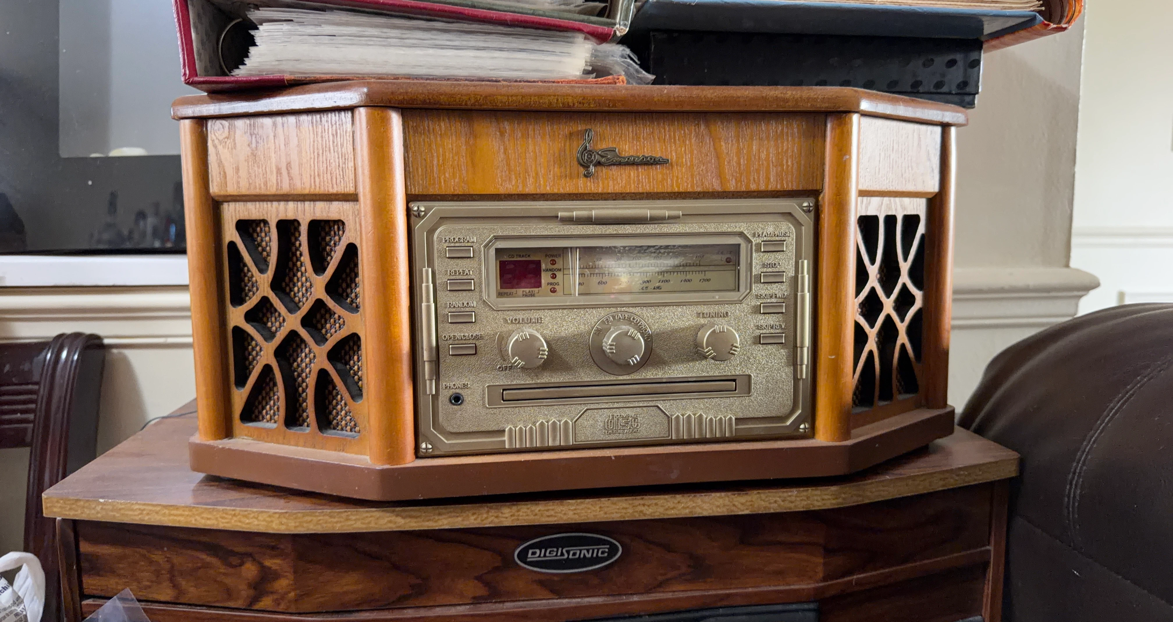 Emerson Wood Retro Style Music Centre
