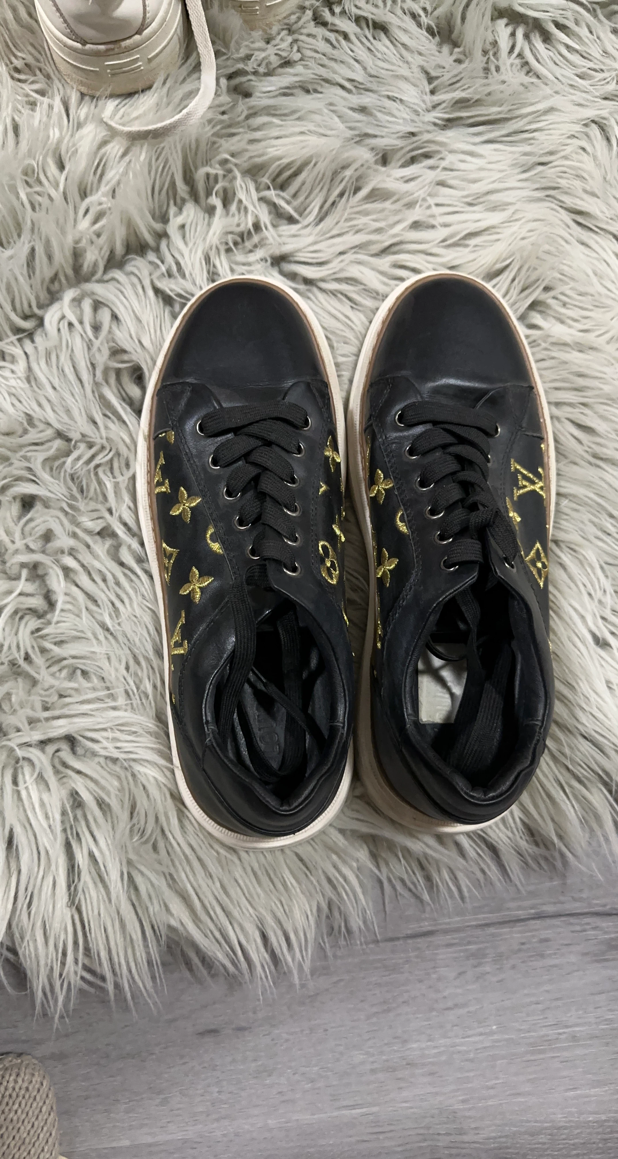 Louis Vuitton Black Leather Sneakers