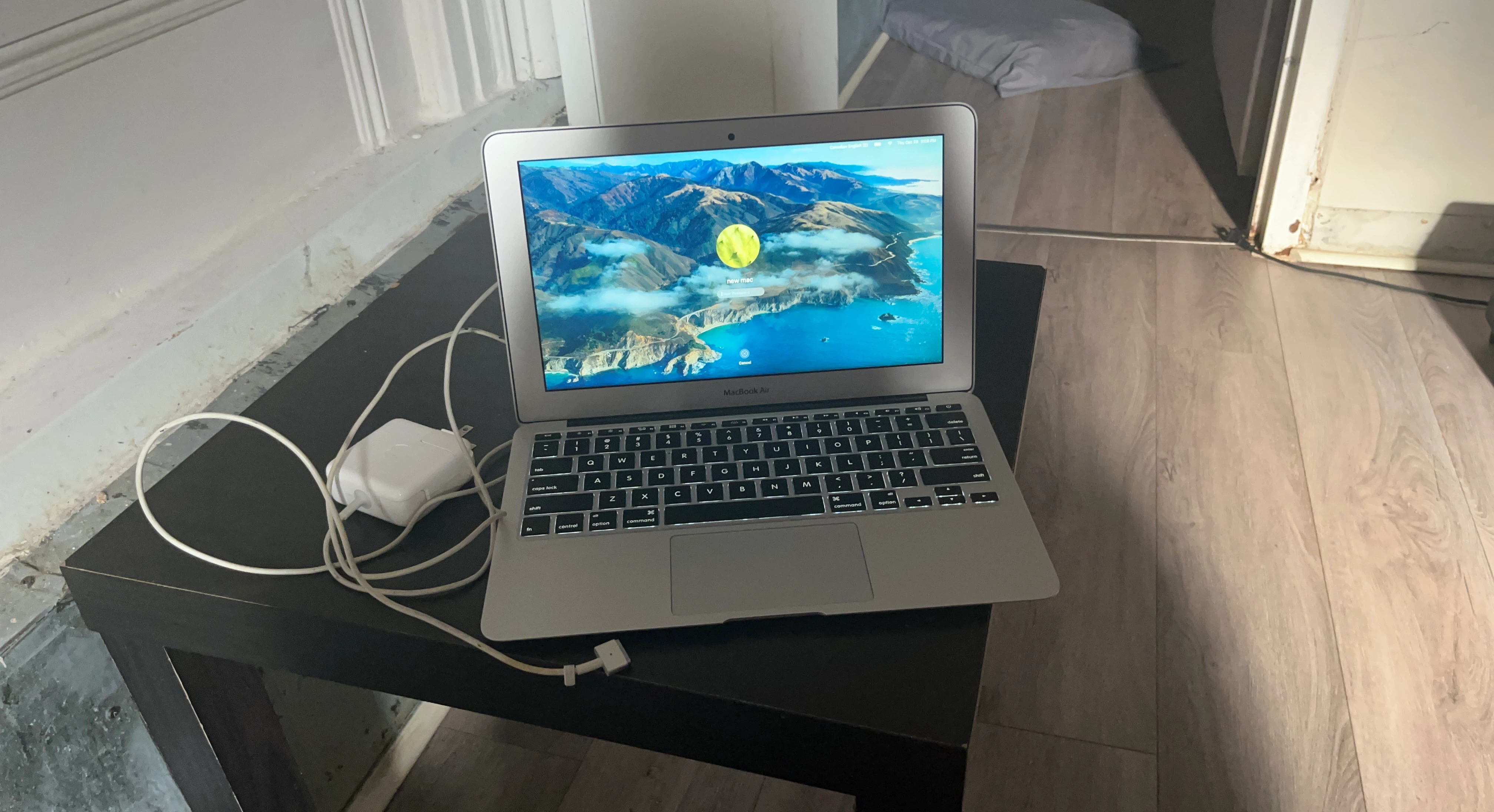 Apple MacBook Air 11-inch Laptop