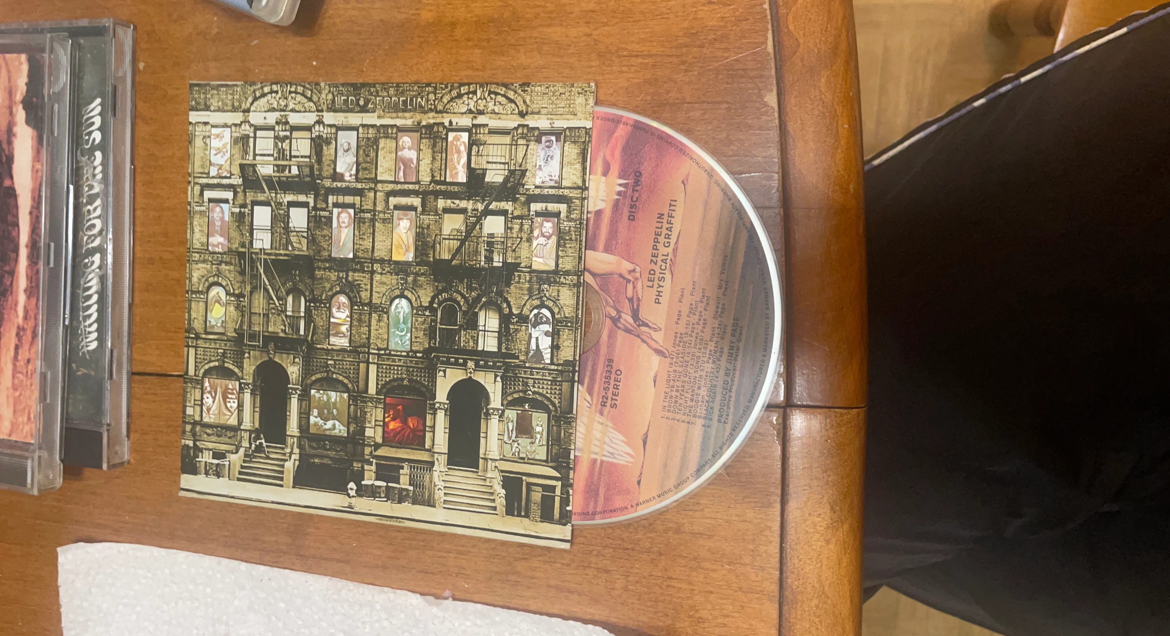Led Zeppelin Physical Graffiti CD