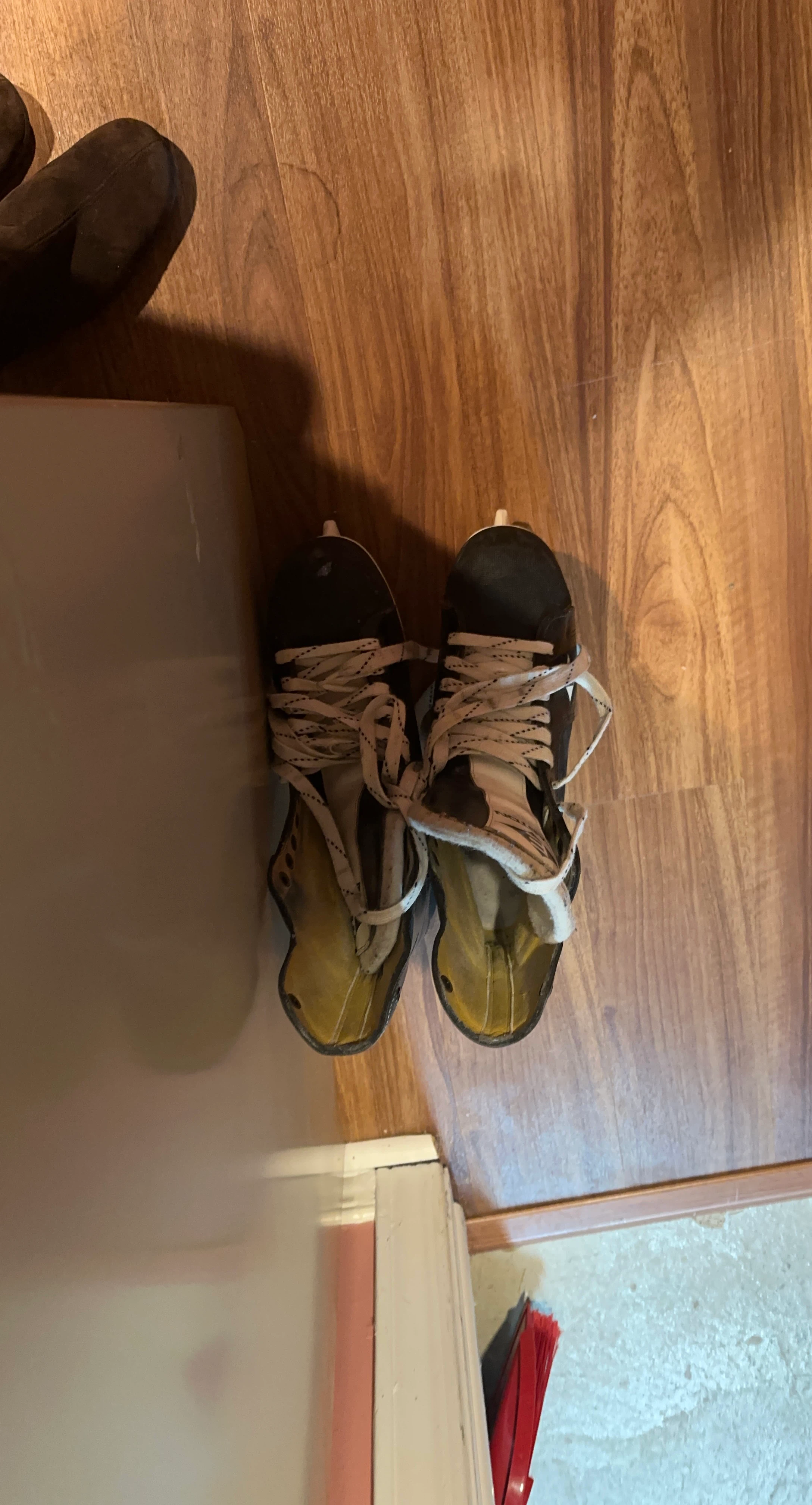 Easton 510 Ice Skates