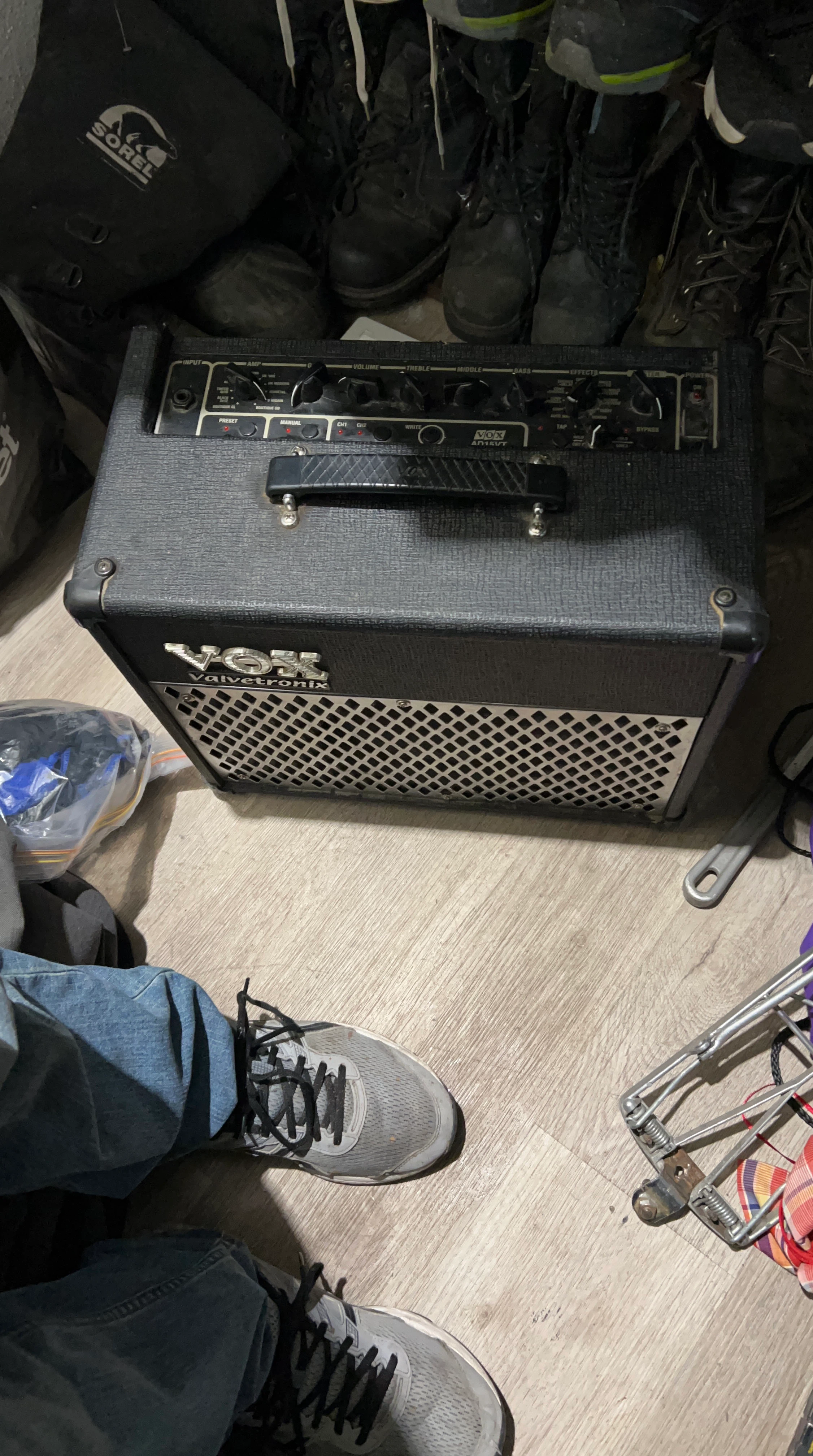Vox Valvetronix AD15VT Guitar Amplifier