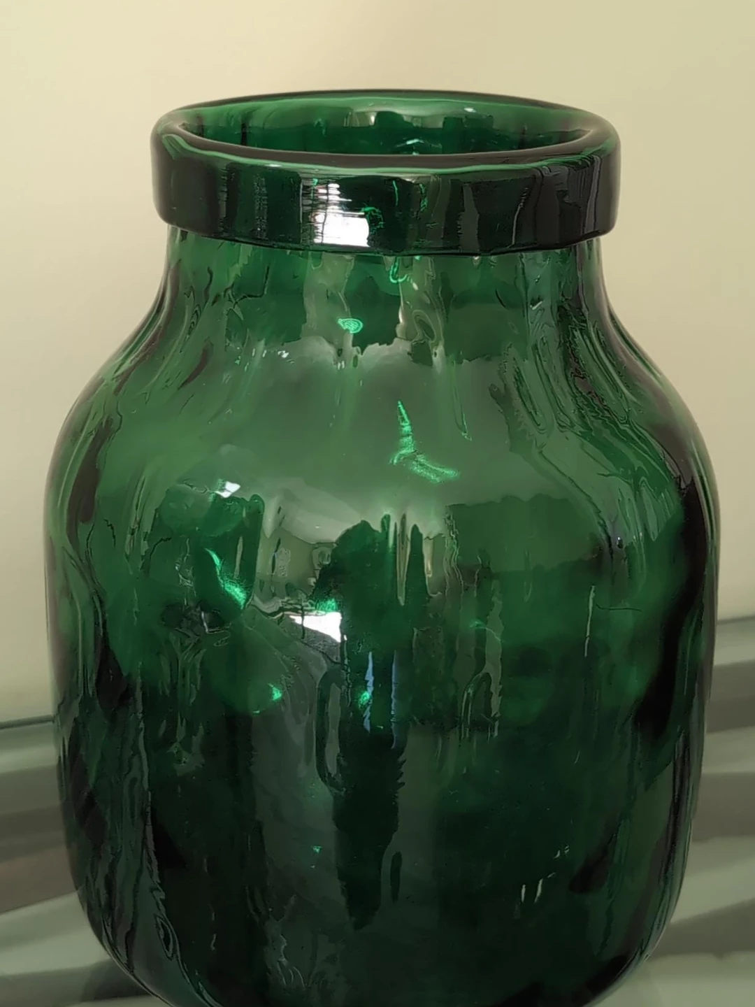 Emerald Green Heavy Glass Vase