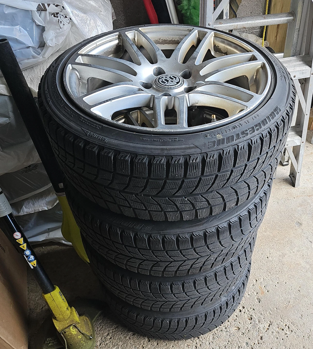 Set of 4 Bridgestone Blizzak 205/45R17 Tires