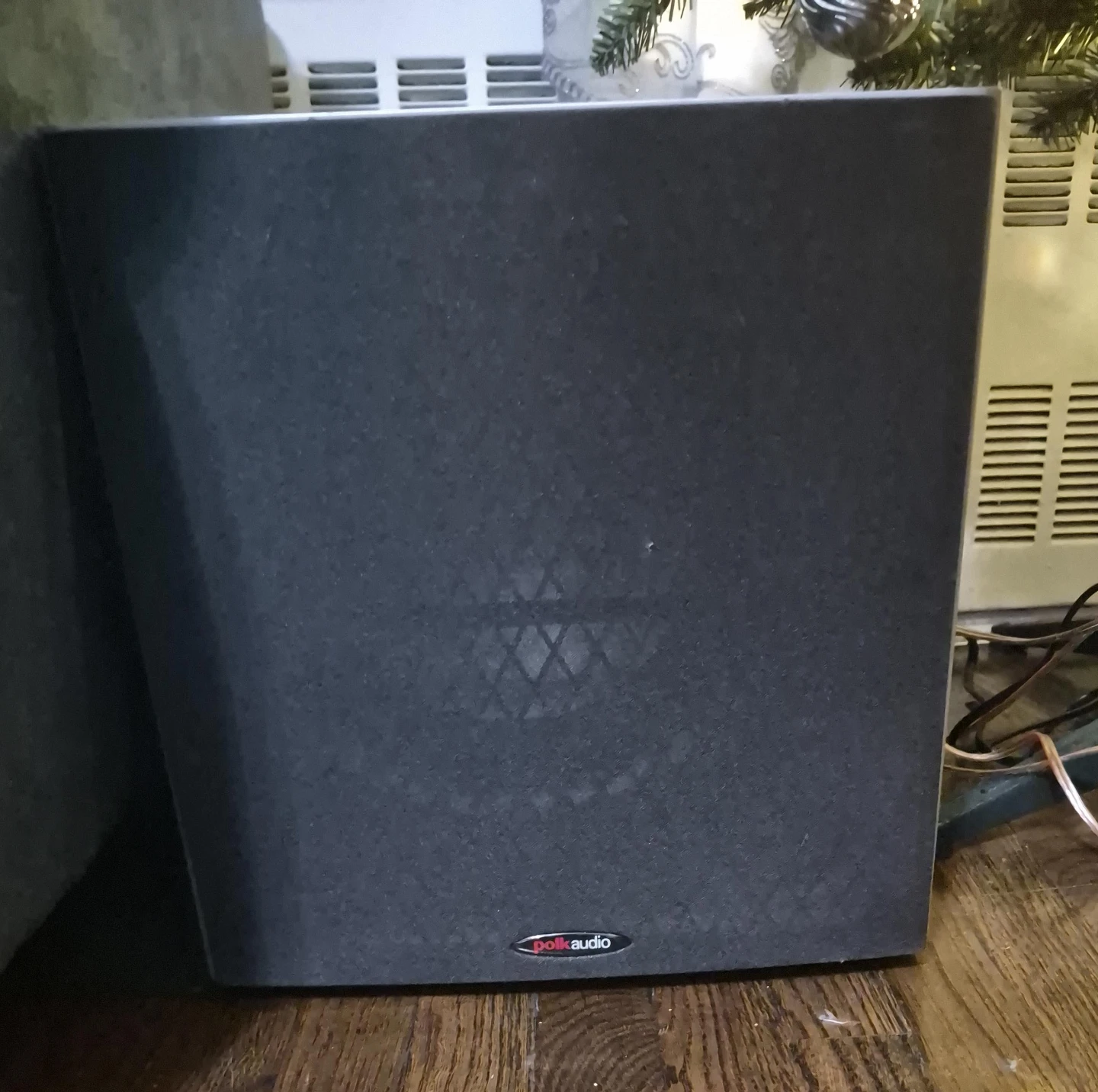 Polk Audio Subwoofer. Polk  sw10"