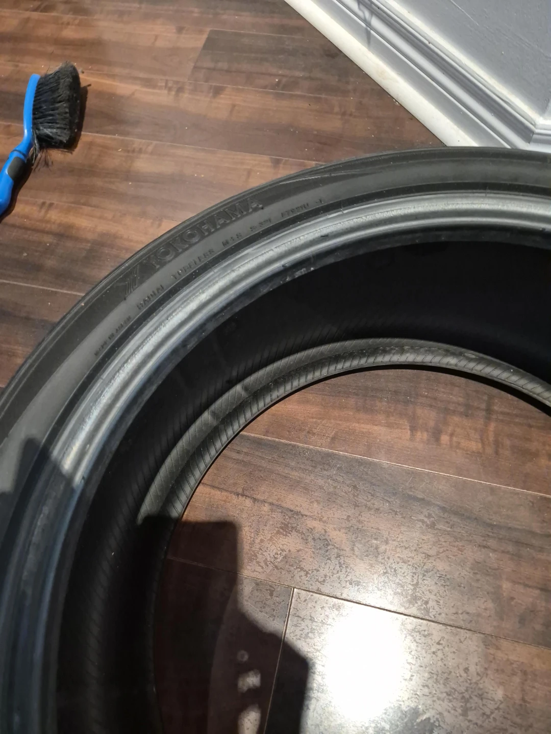 Yokohama Avid Envigor Tire 245/40R19
