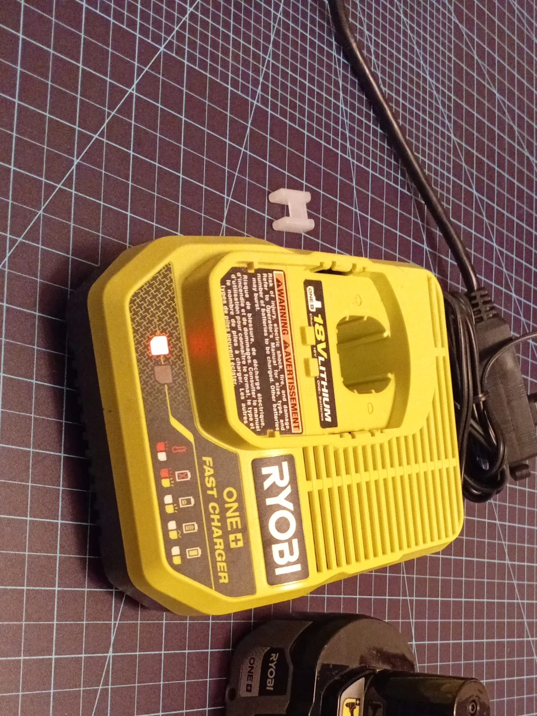 Ryobi ONE+ 18V Fast Charger and 1 battery