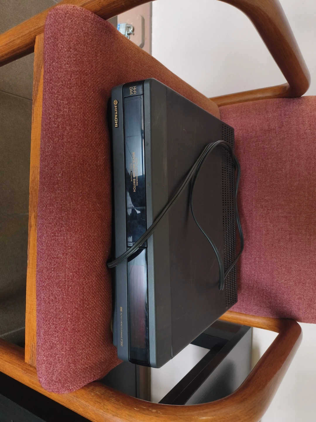 Hitachi VT-F350A VHS Video Deck