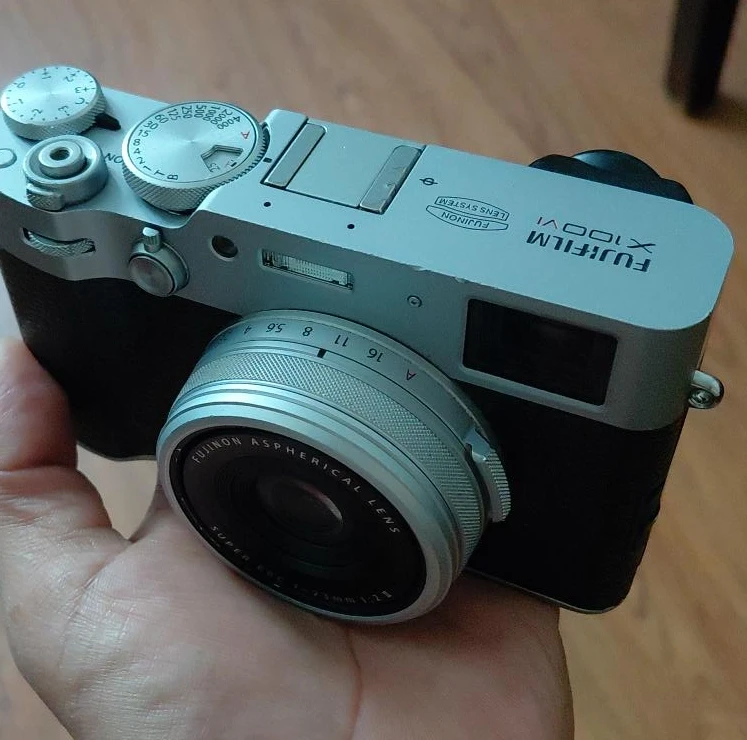Fujifilm X100VI Digital Camera