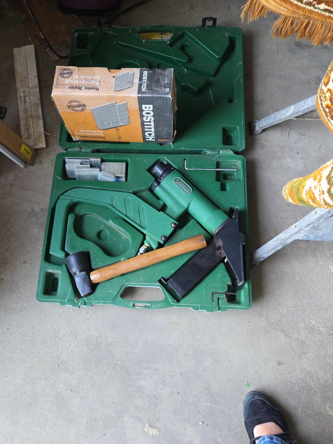 Bostitch Flooring Stapler