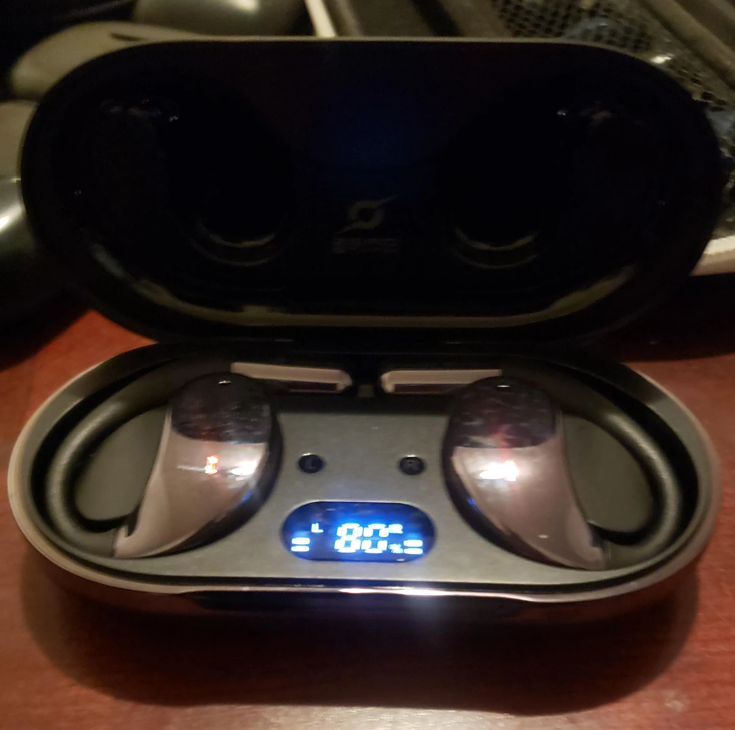 Zero Statik Wireless Earbuds with Charging Case