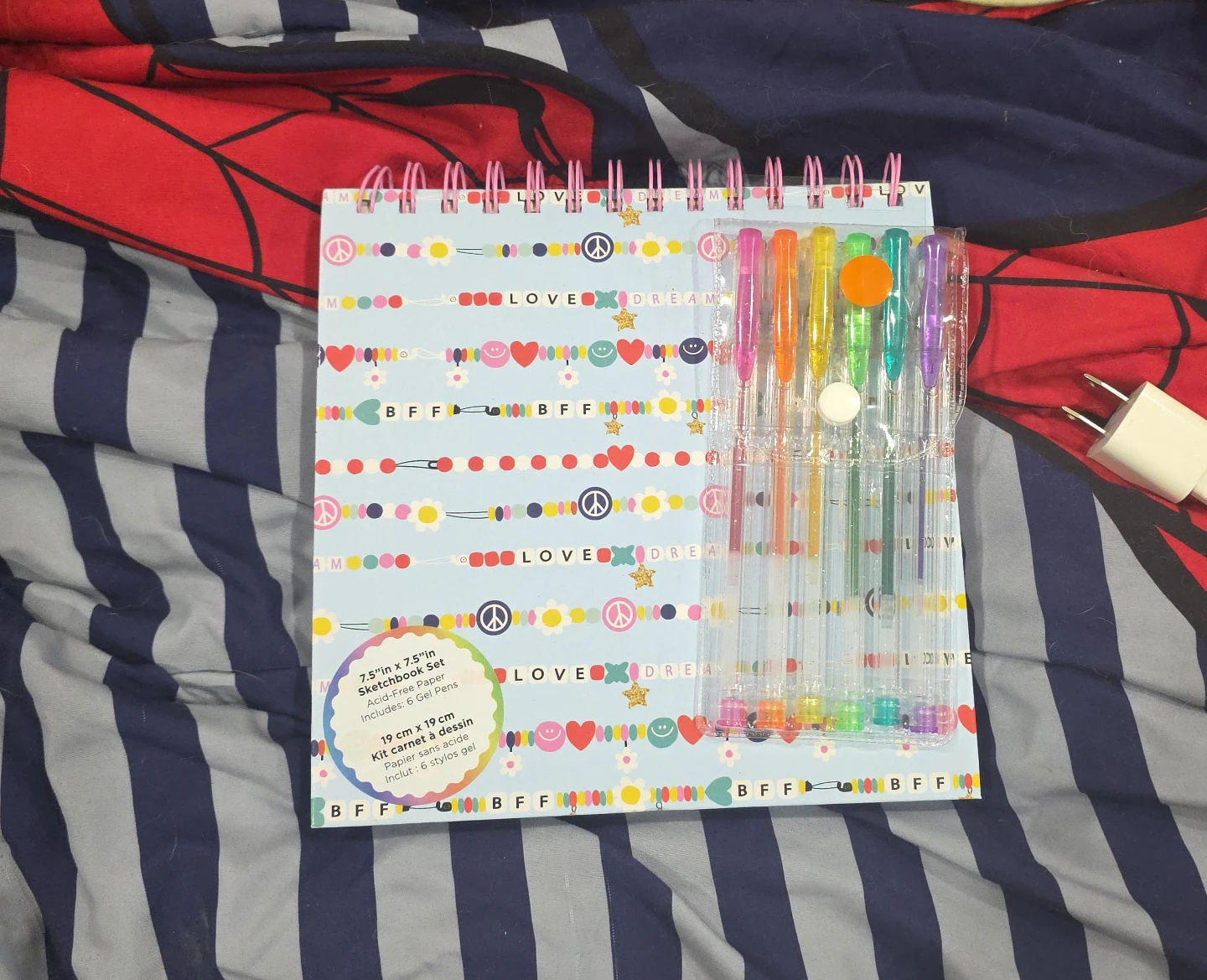 Sketchbook Set with 6 Gel Pens