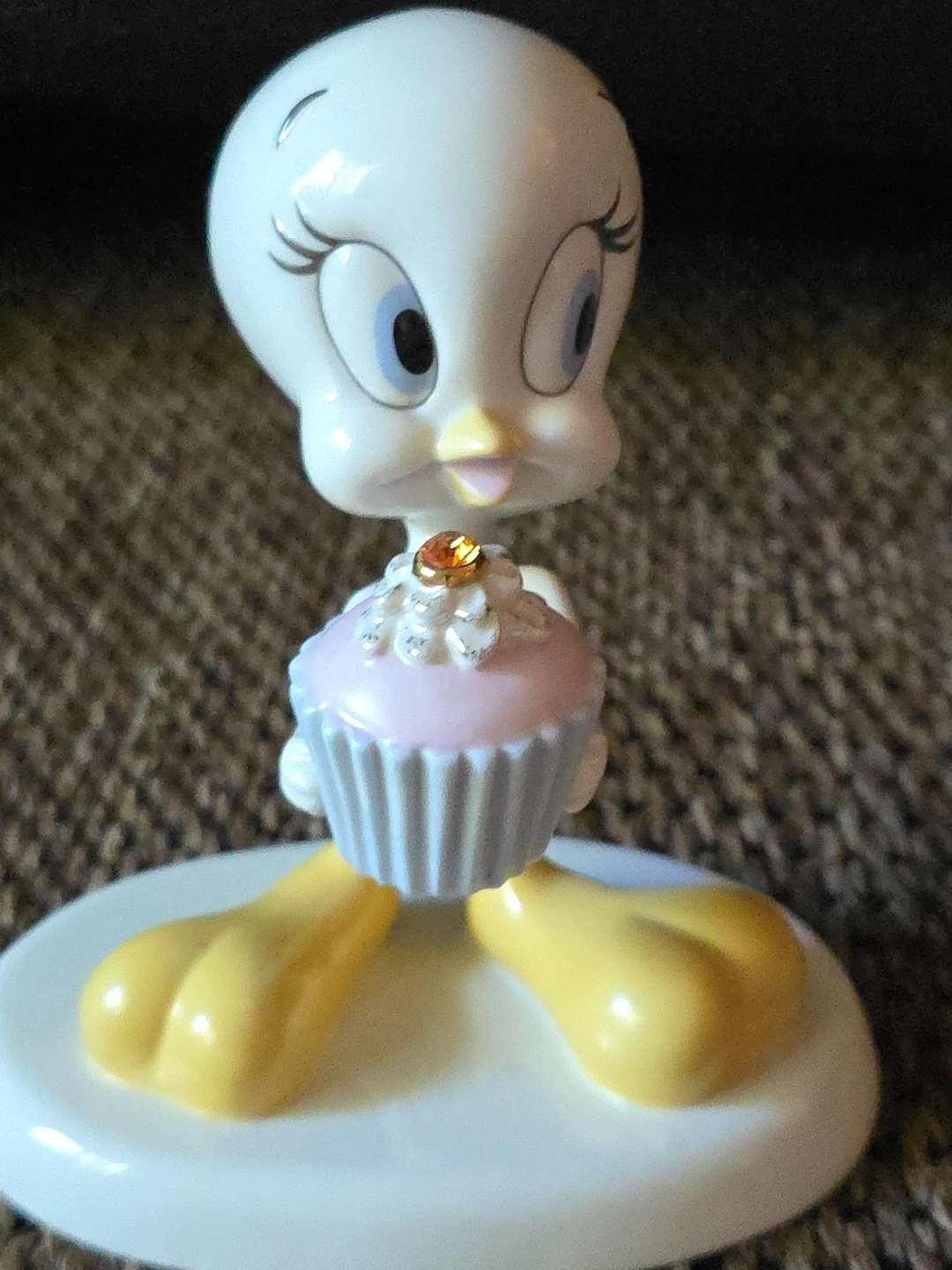 Warner Bros Tweety Bird Cupcake Figurine