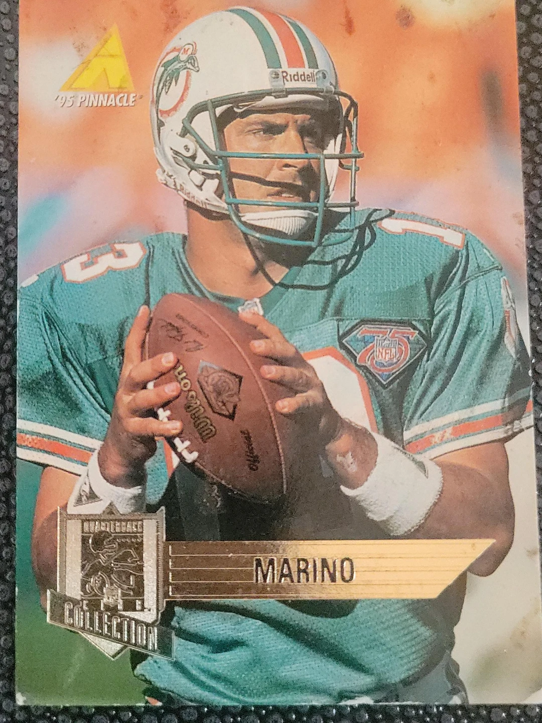 1995 Pinnacle Dan Marino Football Card