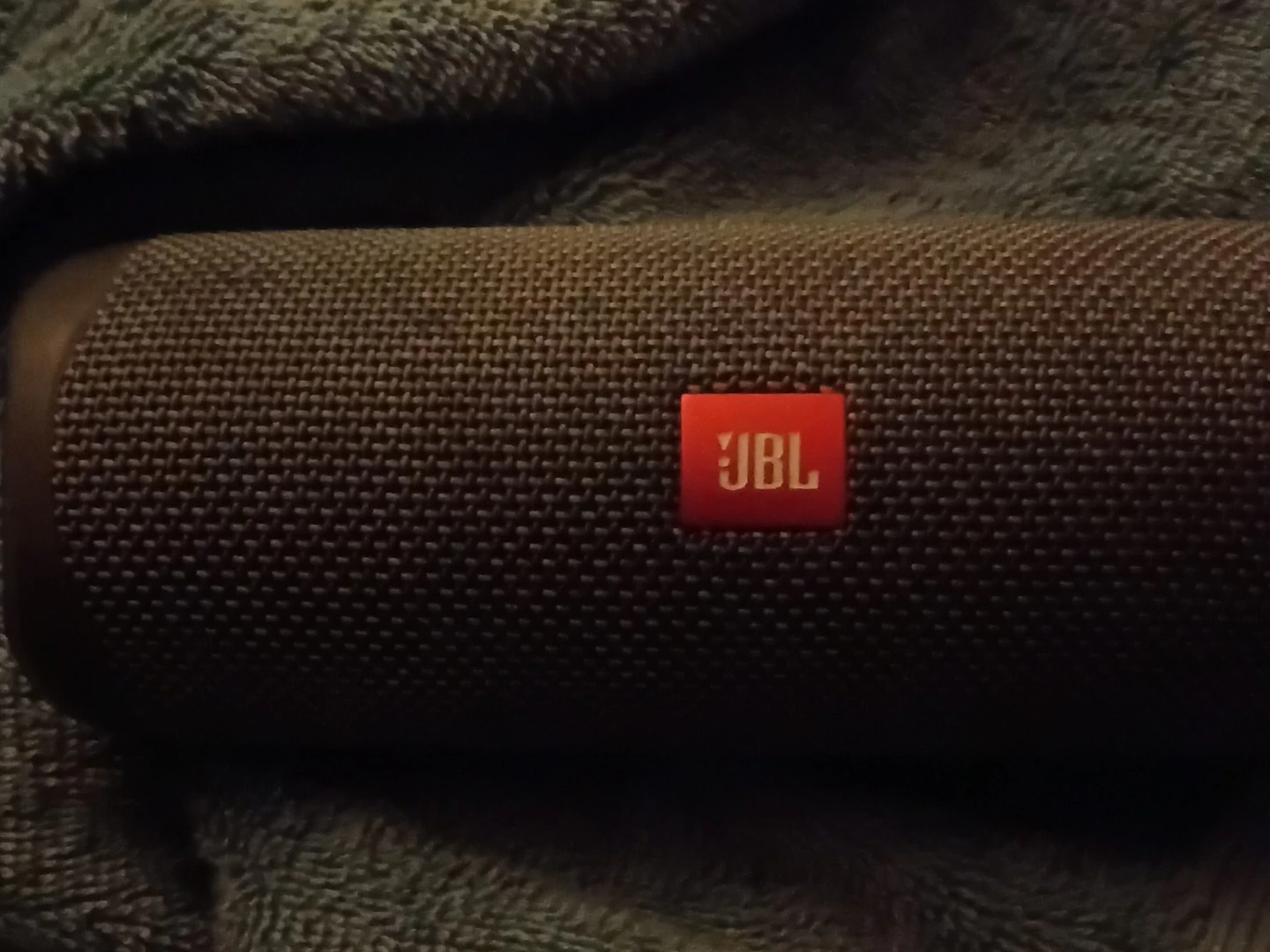 JBL Flip 6 Portable Bluetooth Speaker