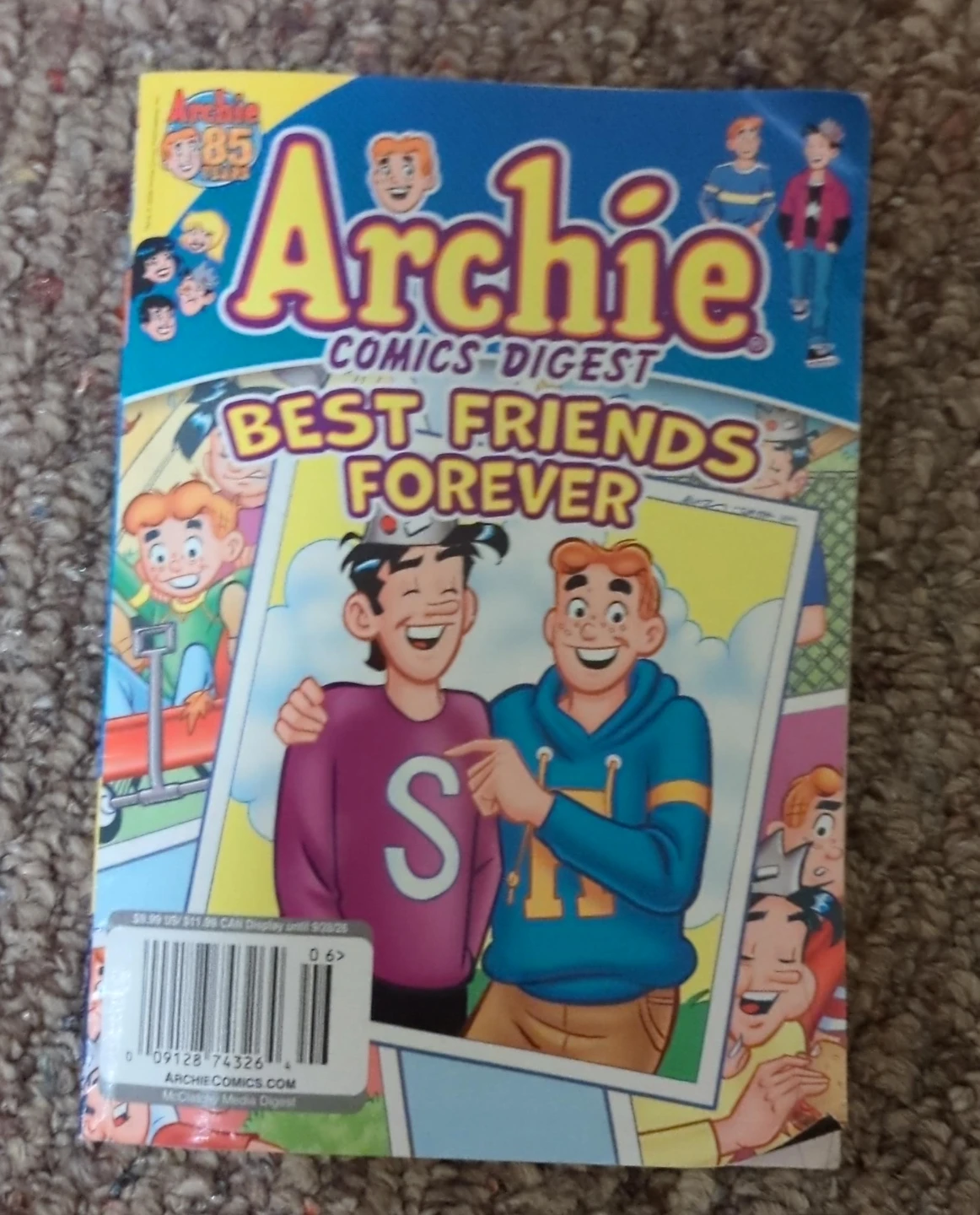 Archie Comics Digest: Best Friends Forever