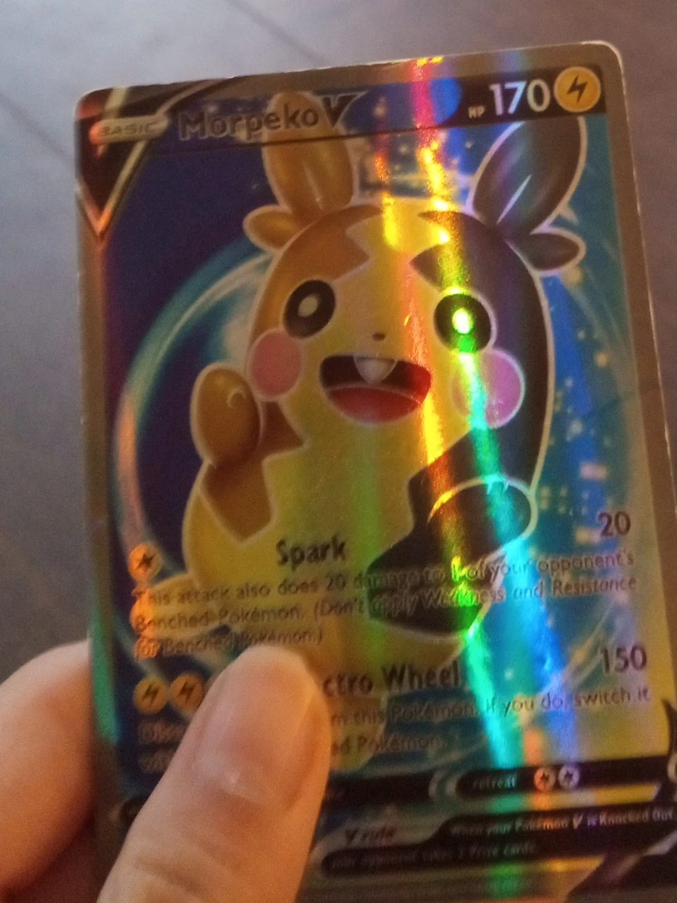 Morpeko V Pokemon Trading Card