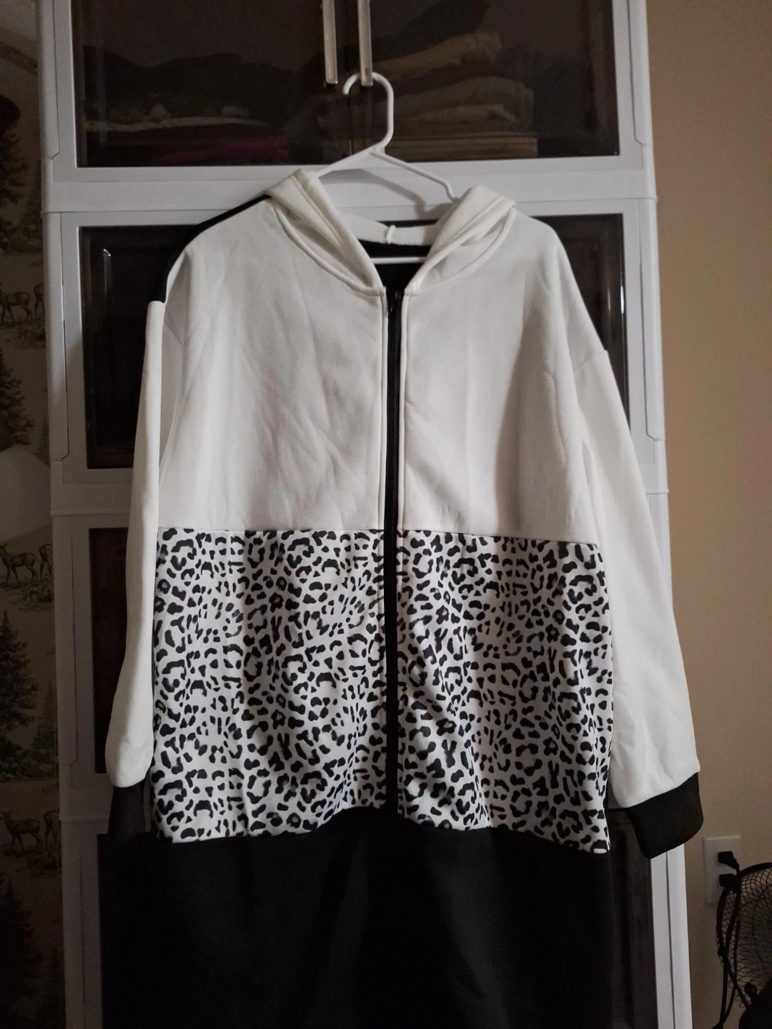 Leopard Print Zip-Up Hoodie