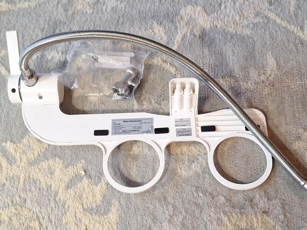 inus M3C1-9XUS Bidet Attachment