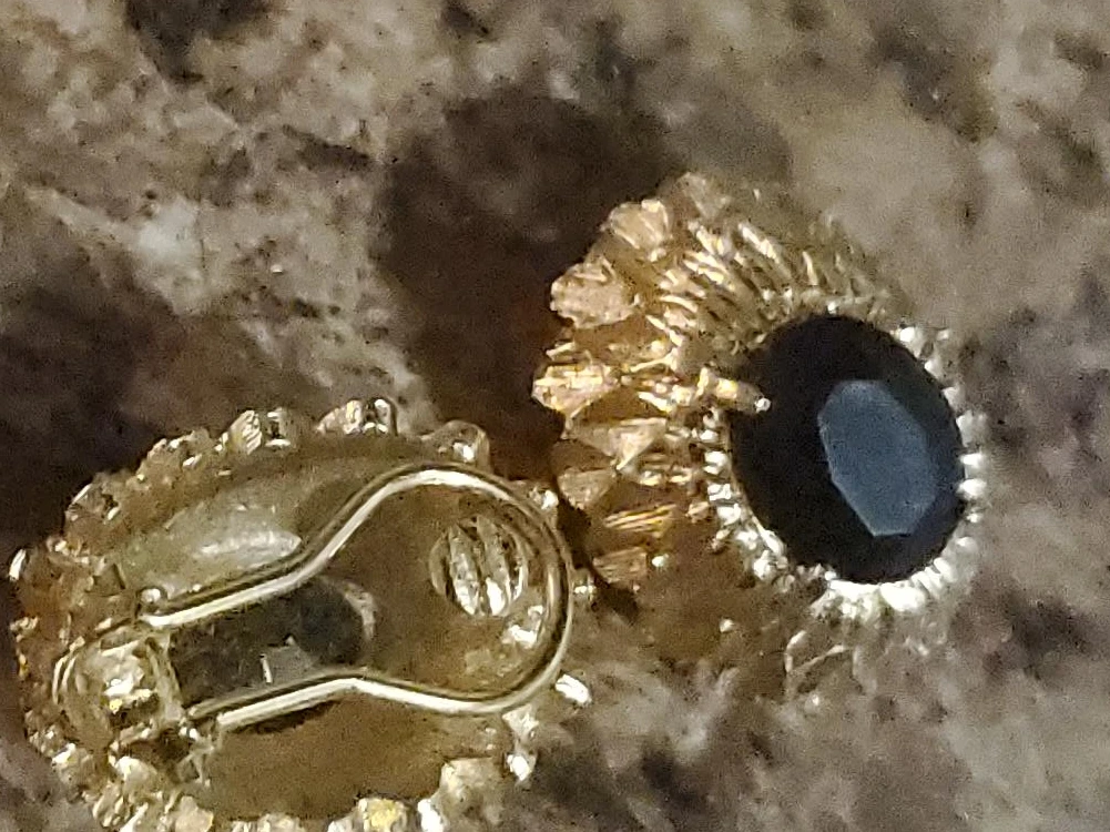 Gold-tone Clip-on Earrings with Black Stone - photo 2