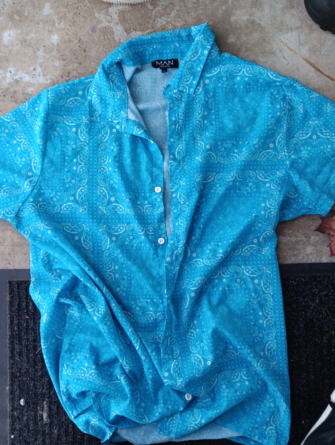 BoohooMAN Blue Paisley Shirt