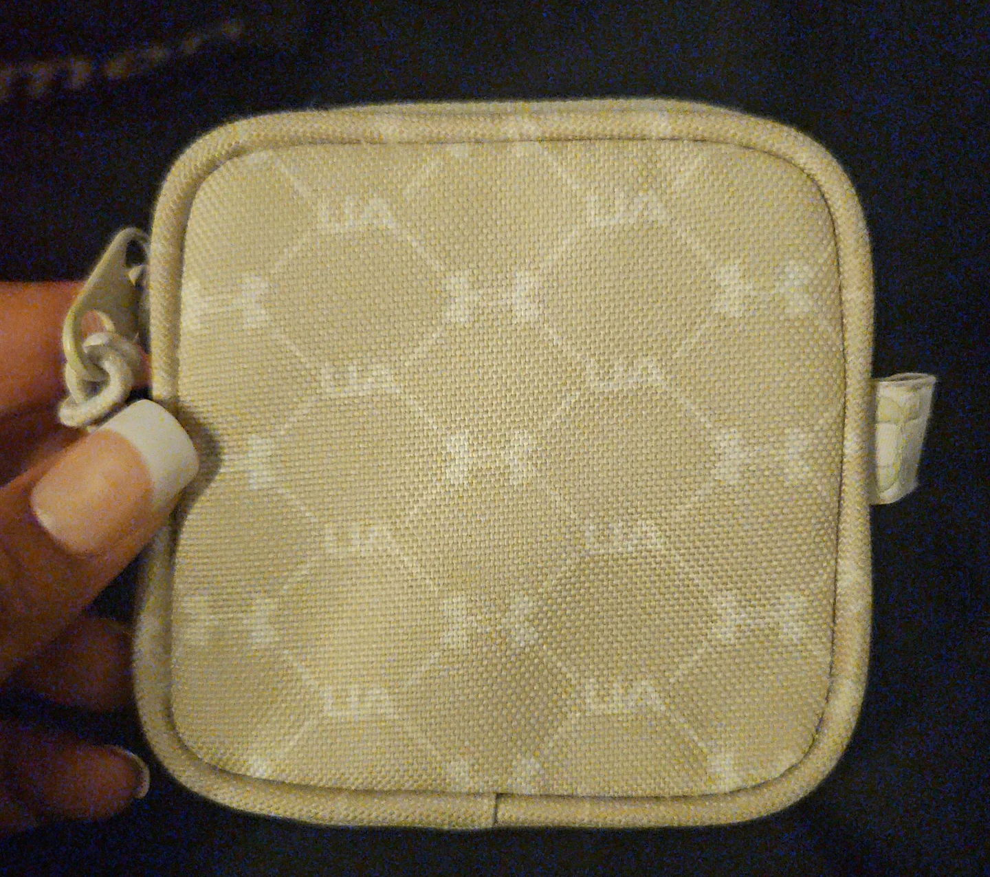 Under Armour Small Zip Pouch