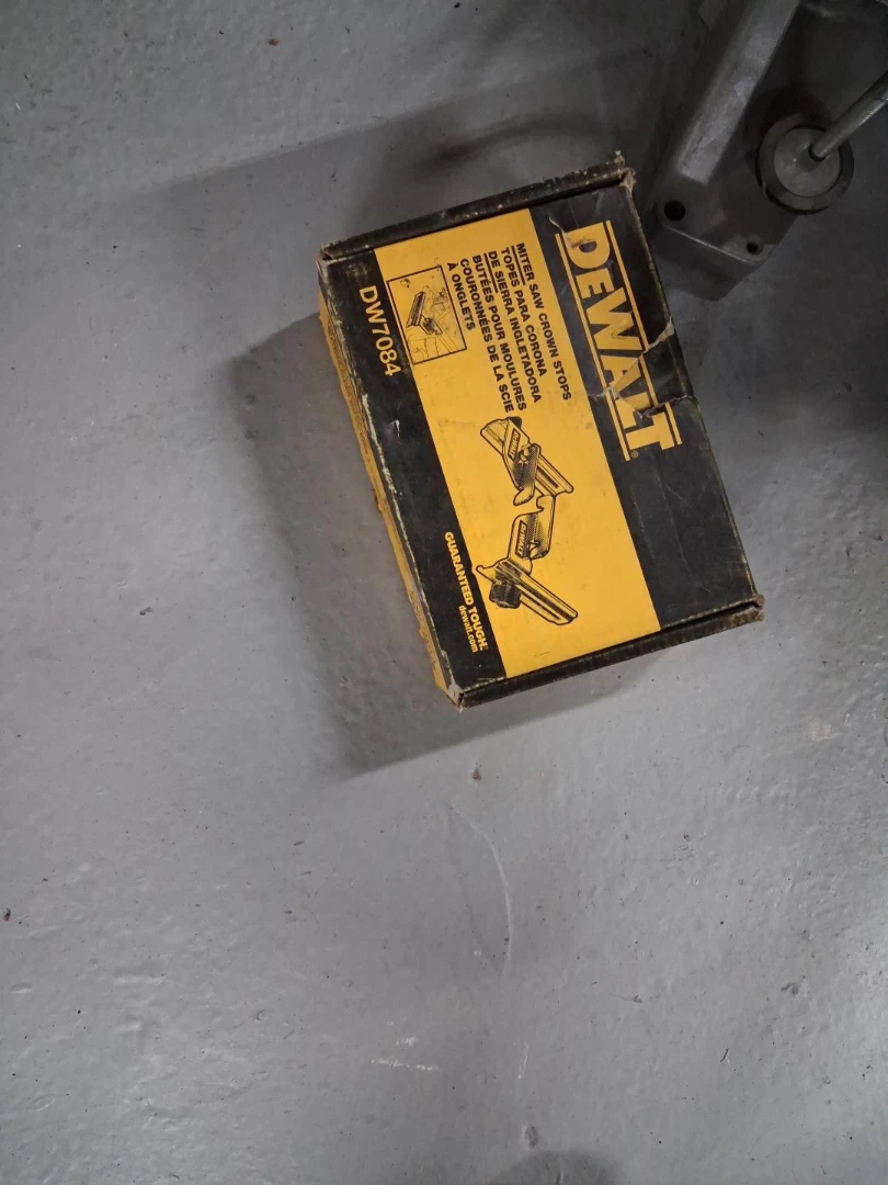 DEWALT DW7084 Miter Saw Crown Stops