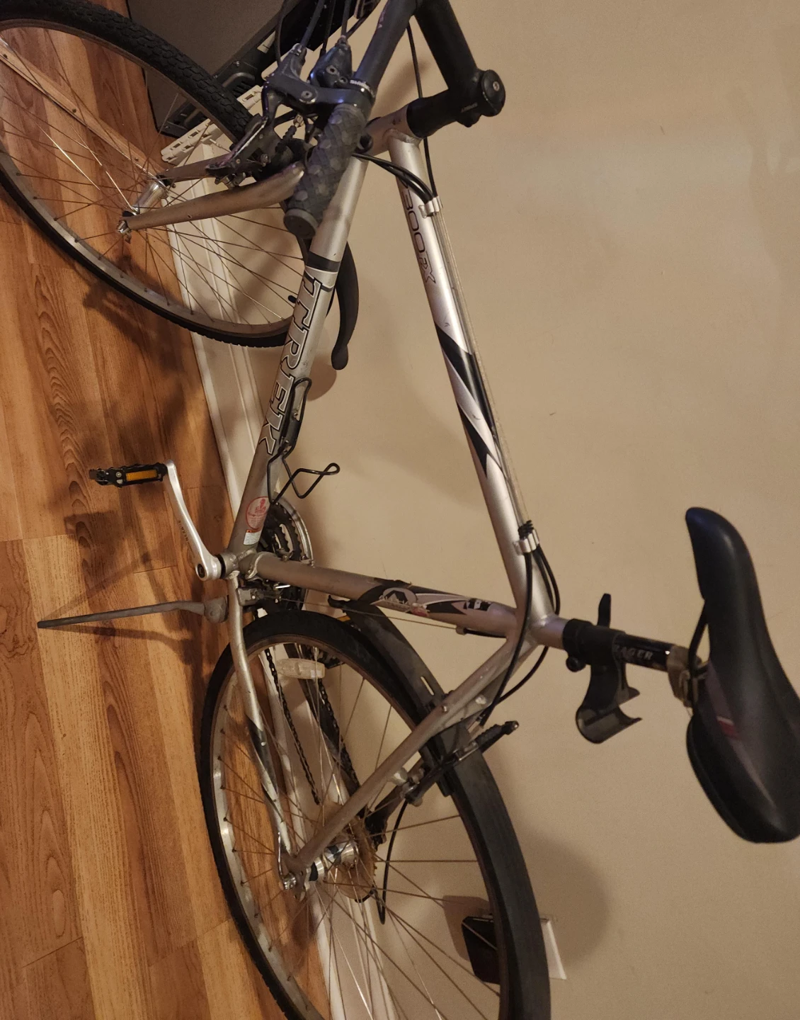 Trek 7300 FX Hybrid Bicycle