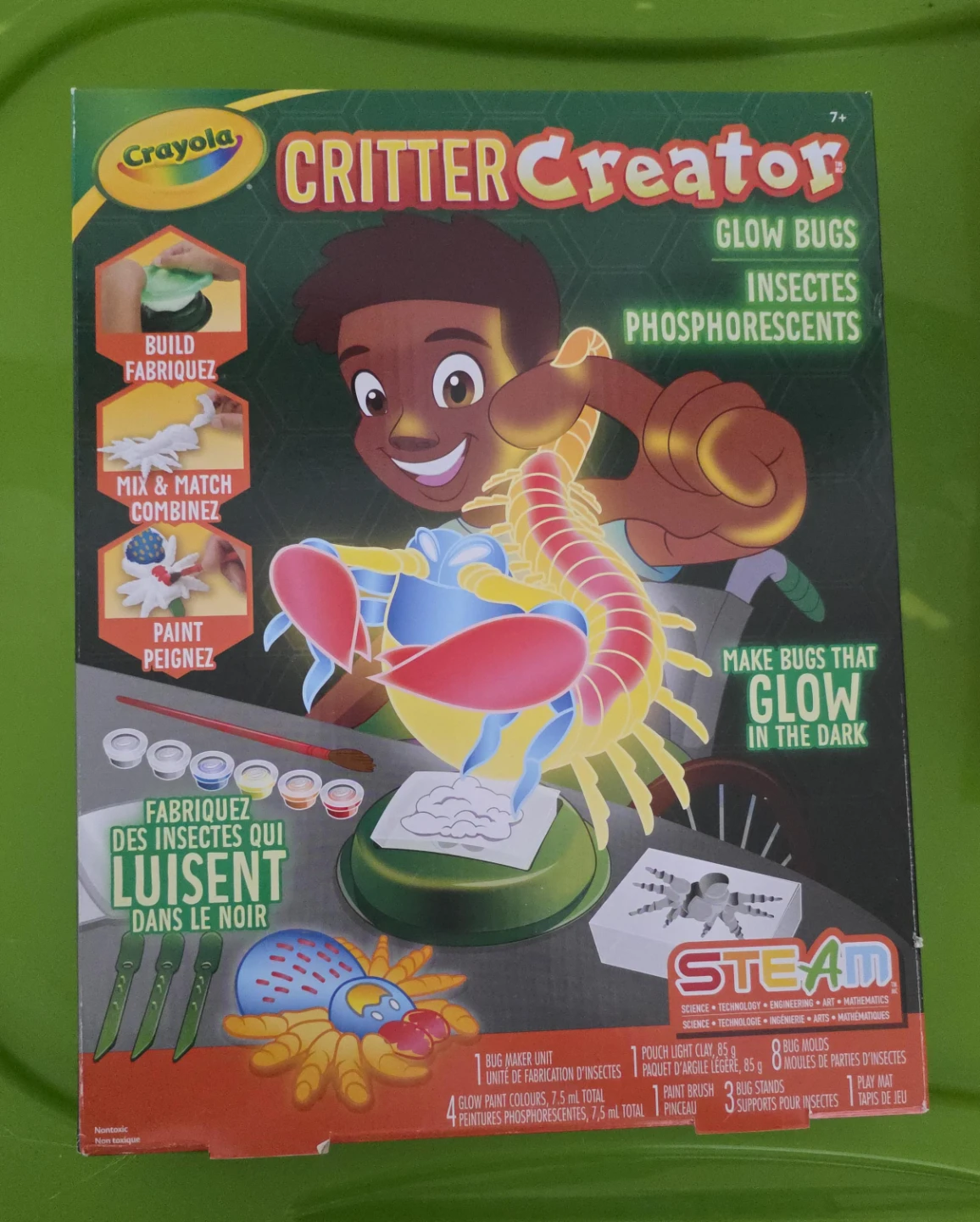 Crayola Critter Creator Glow Bugs Kit