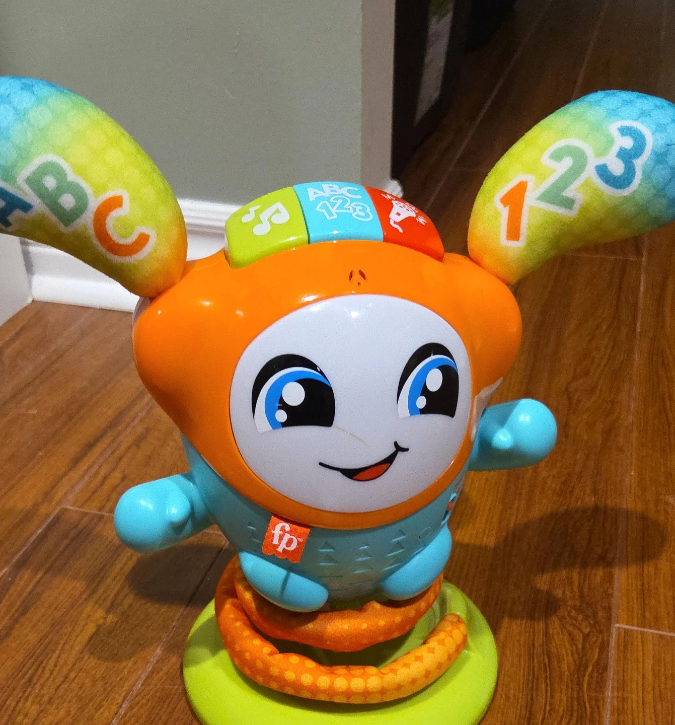Fisher-Price Bright Beats Dance & Move BeatBo