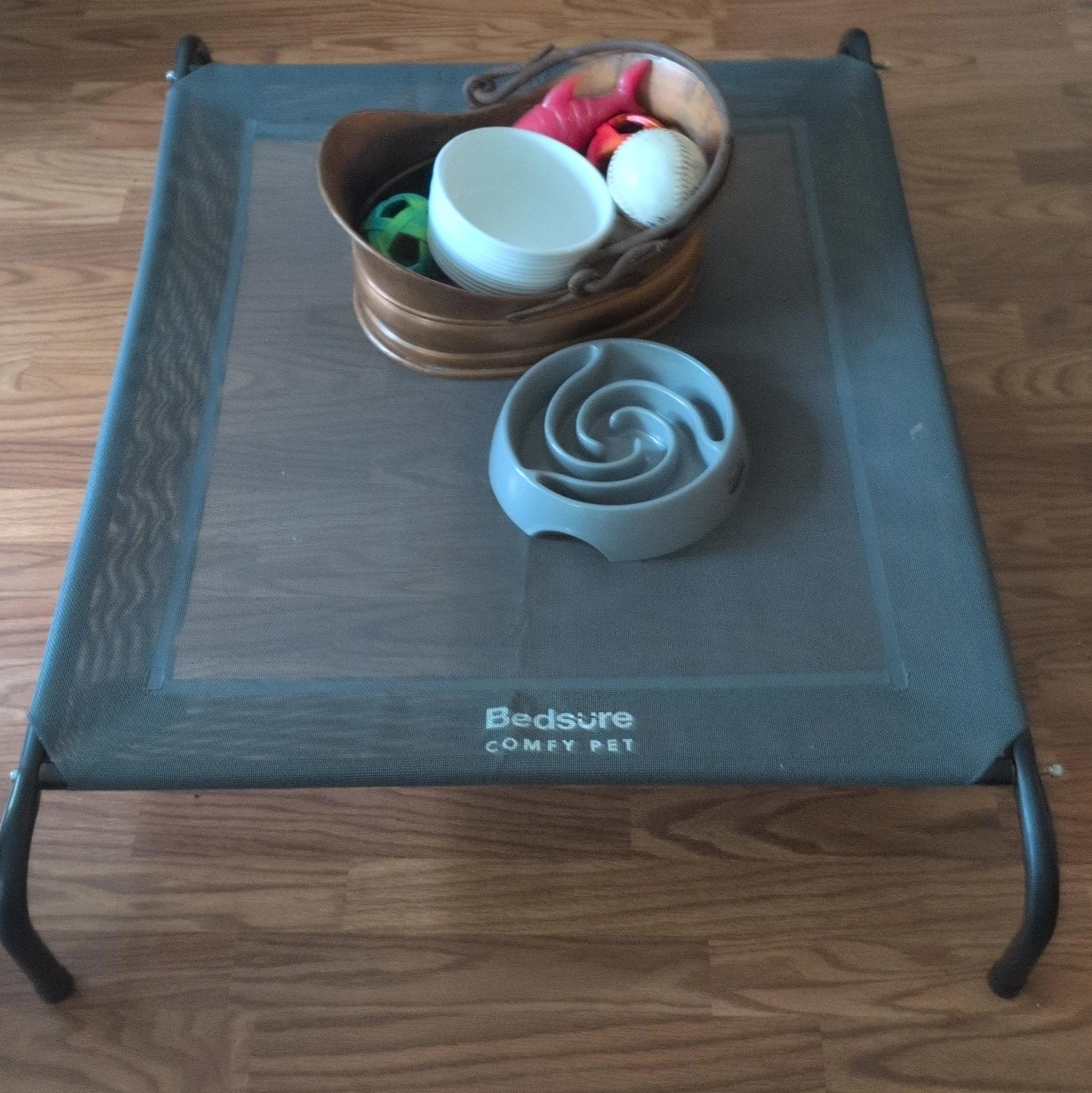Bedsure elevated pet cot plus
