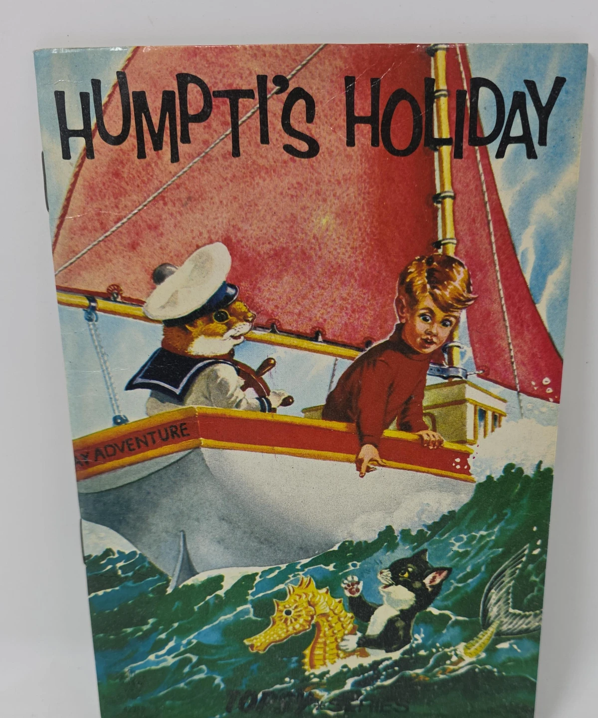 Humpti's Holiday Children's Book by Helen Haywood