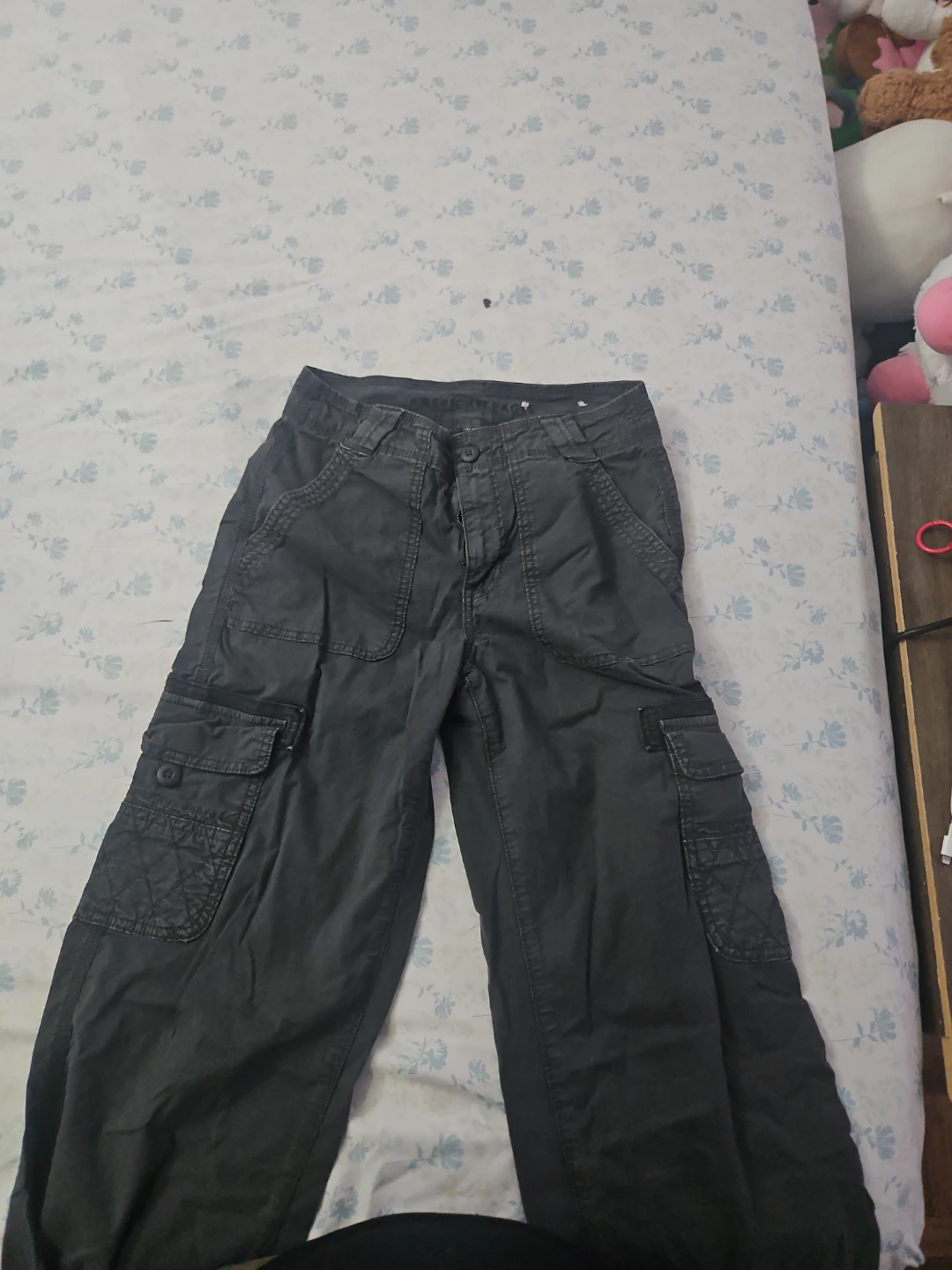 American Eagle Charcoal Cargo Pants