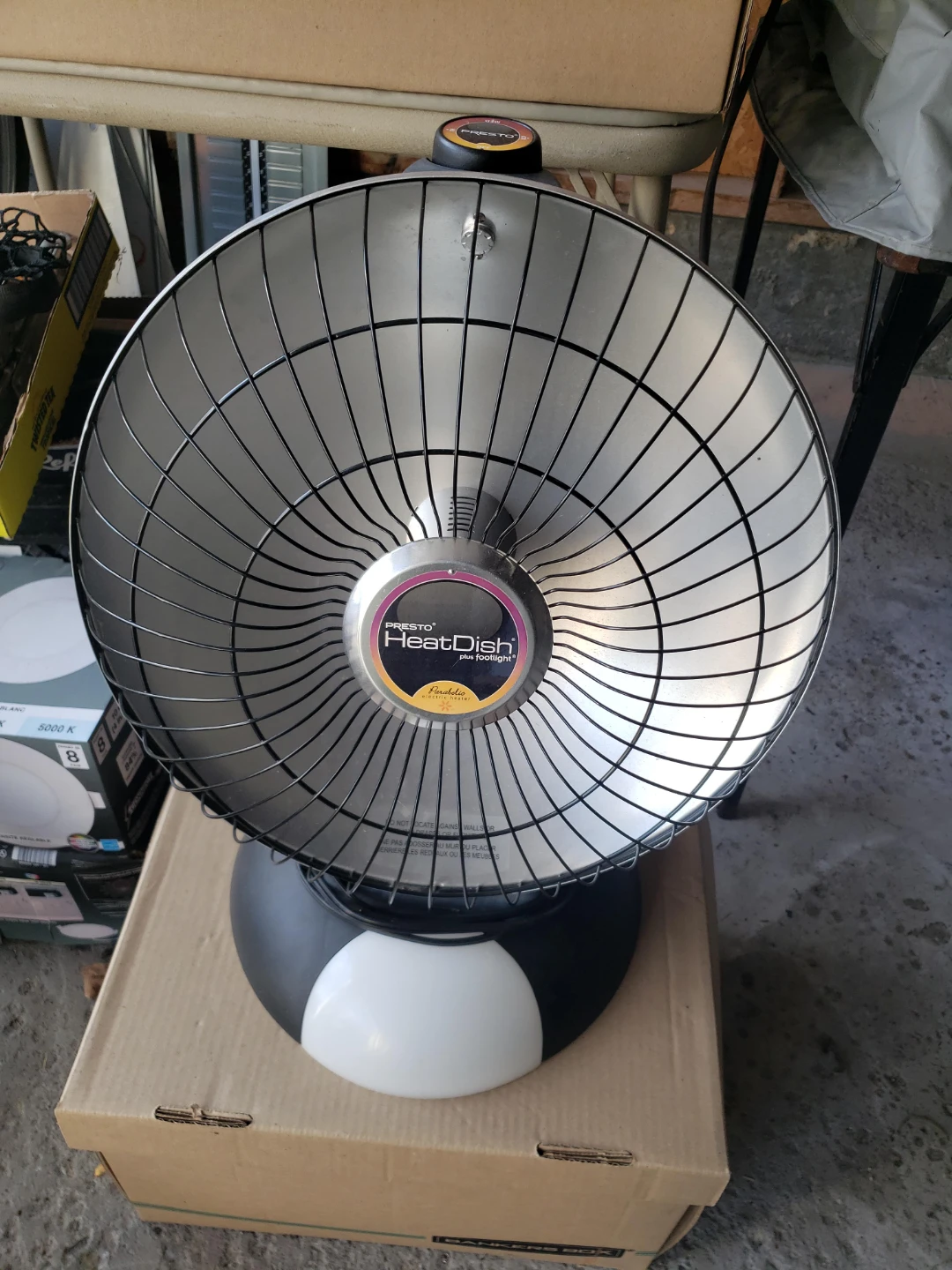 Presto HeatDish Plus Footlight Parabolic Heater