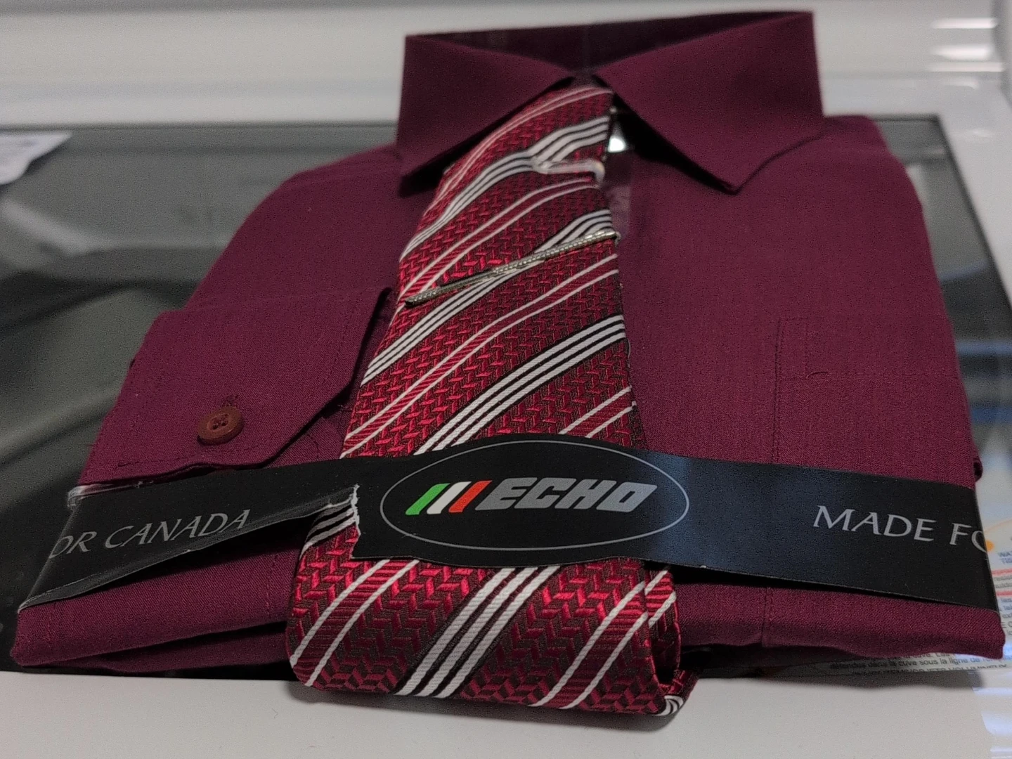 Echo burgundy dress shirt and tie set